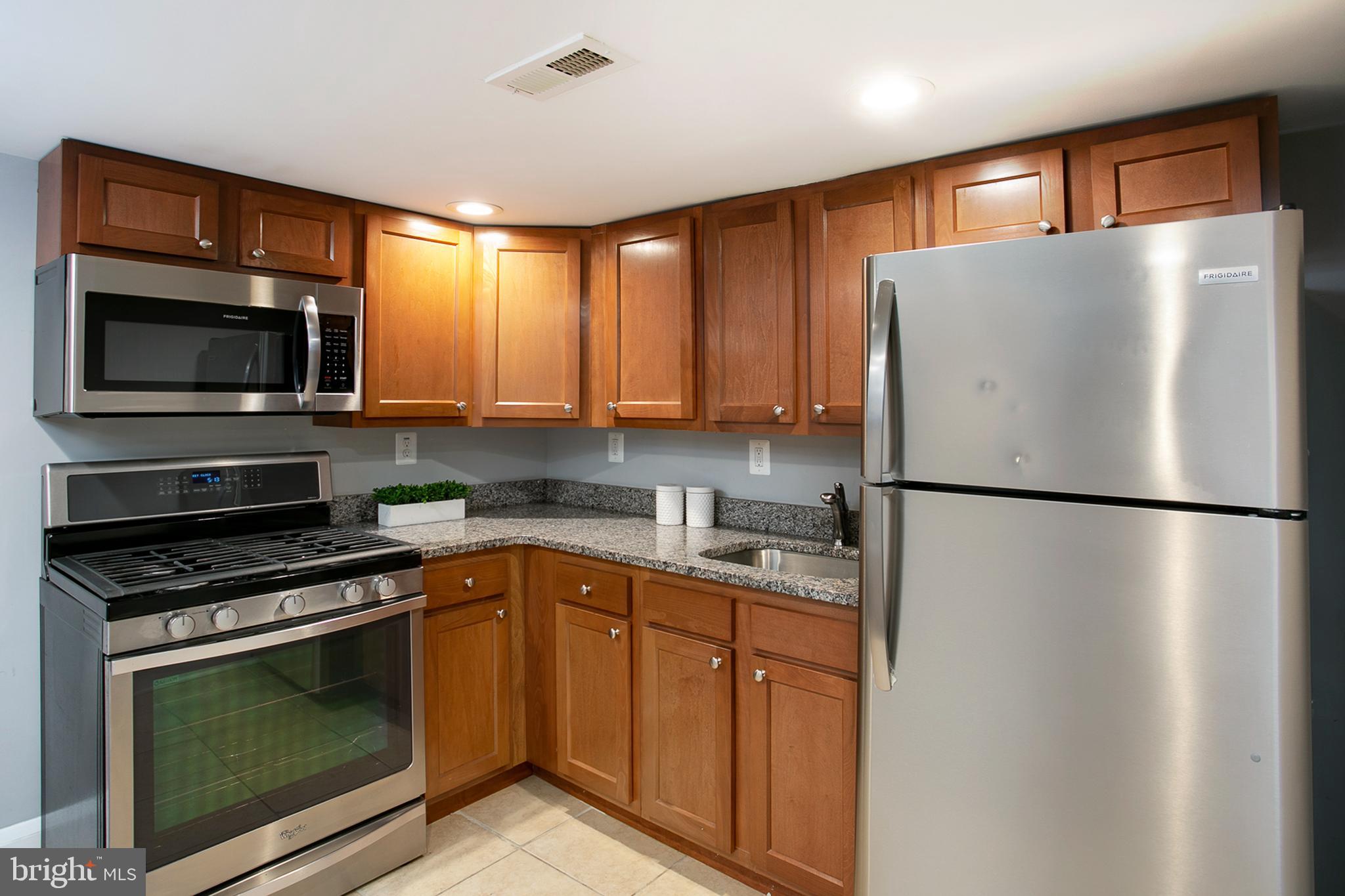 HAMPDEN HISTORIC DISTRICT - Residential