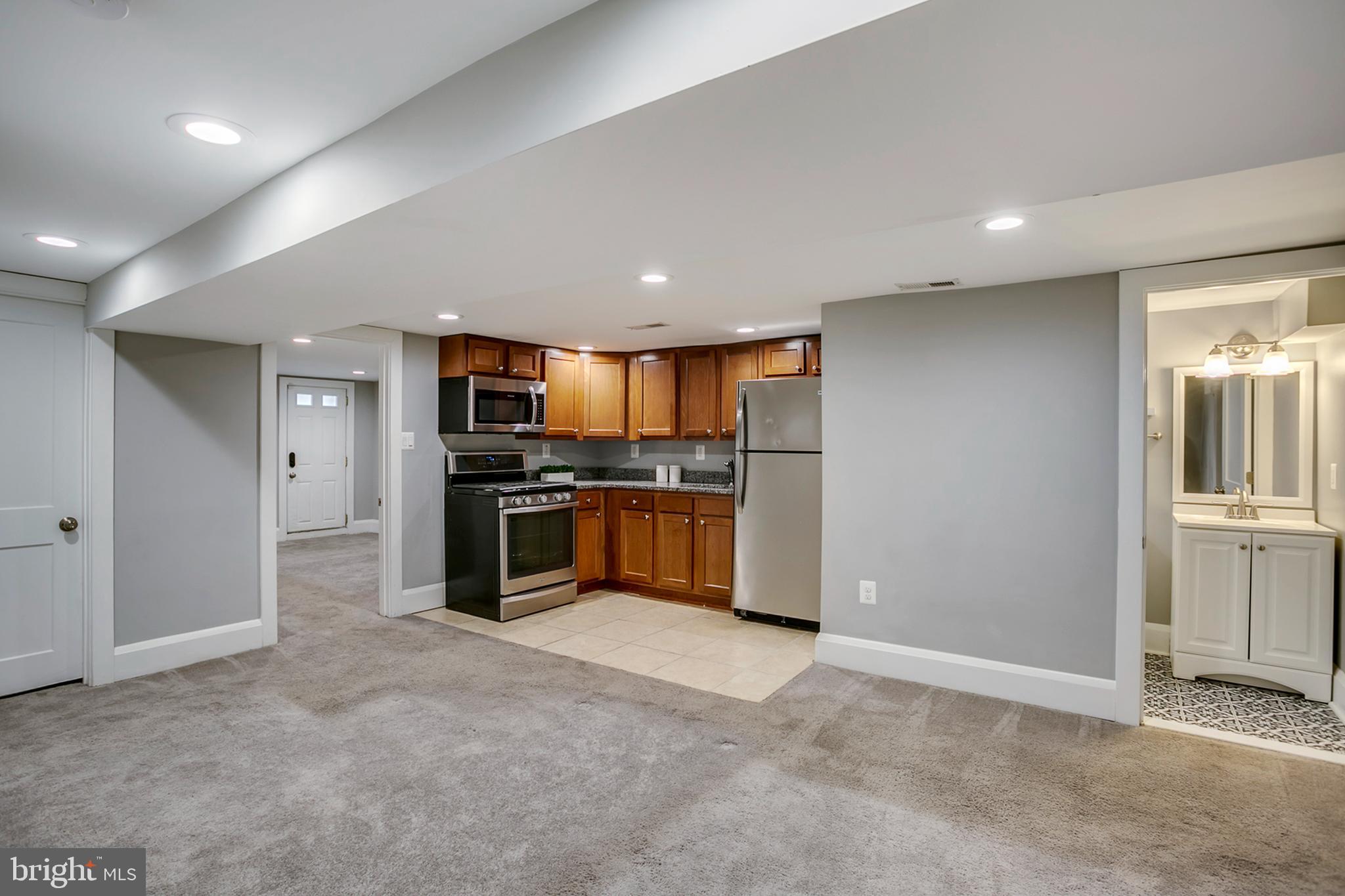 HAMPDEN HISTORIC DISTRICT - Residential