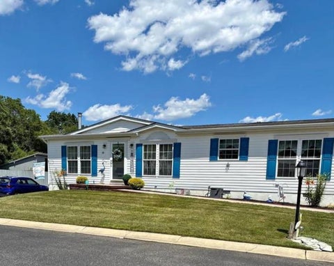 Mobile Home For Sale - 12 Powhatan Drive<br/> Atlantic County, BUENA, NJ 08310