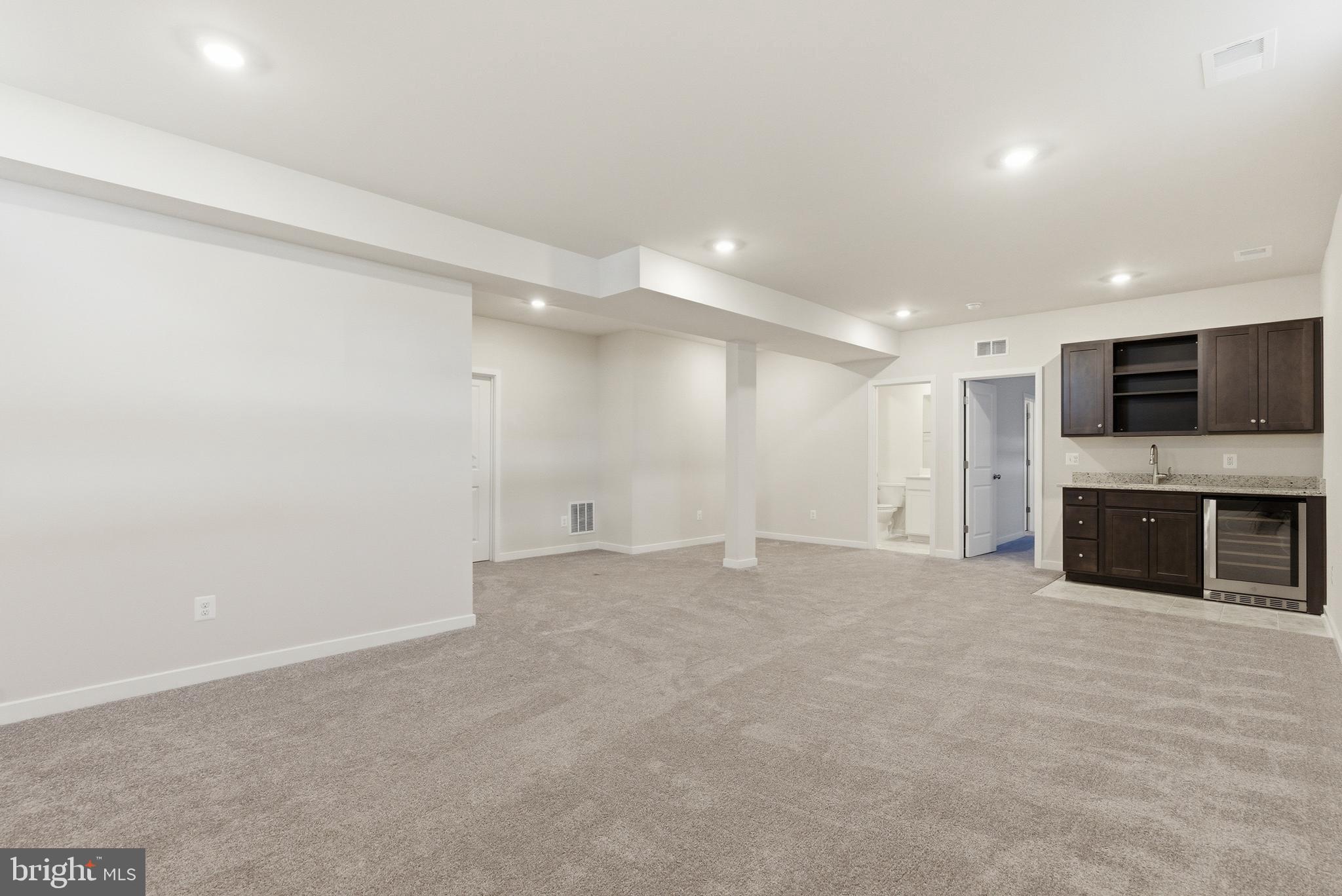 128 THORNTON WAY