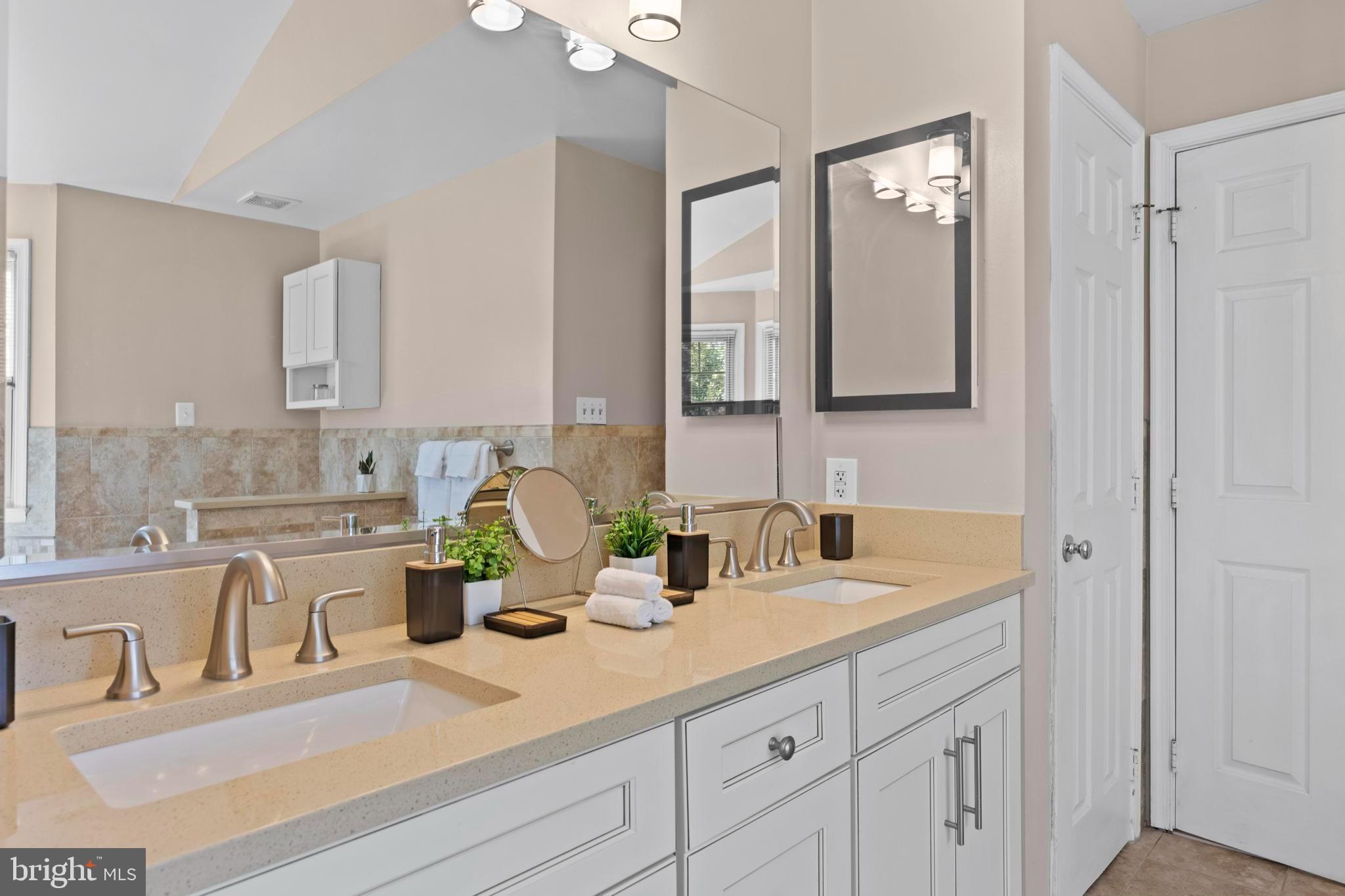 GREAT FALLS OVERLOOK - Residential