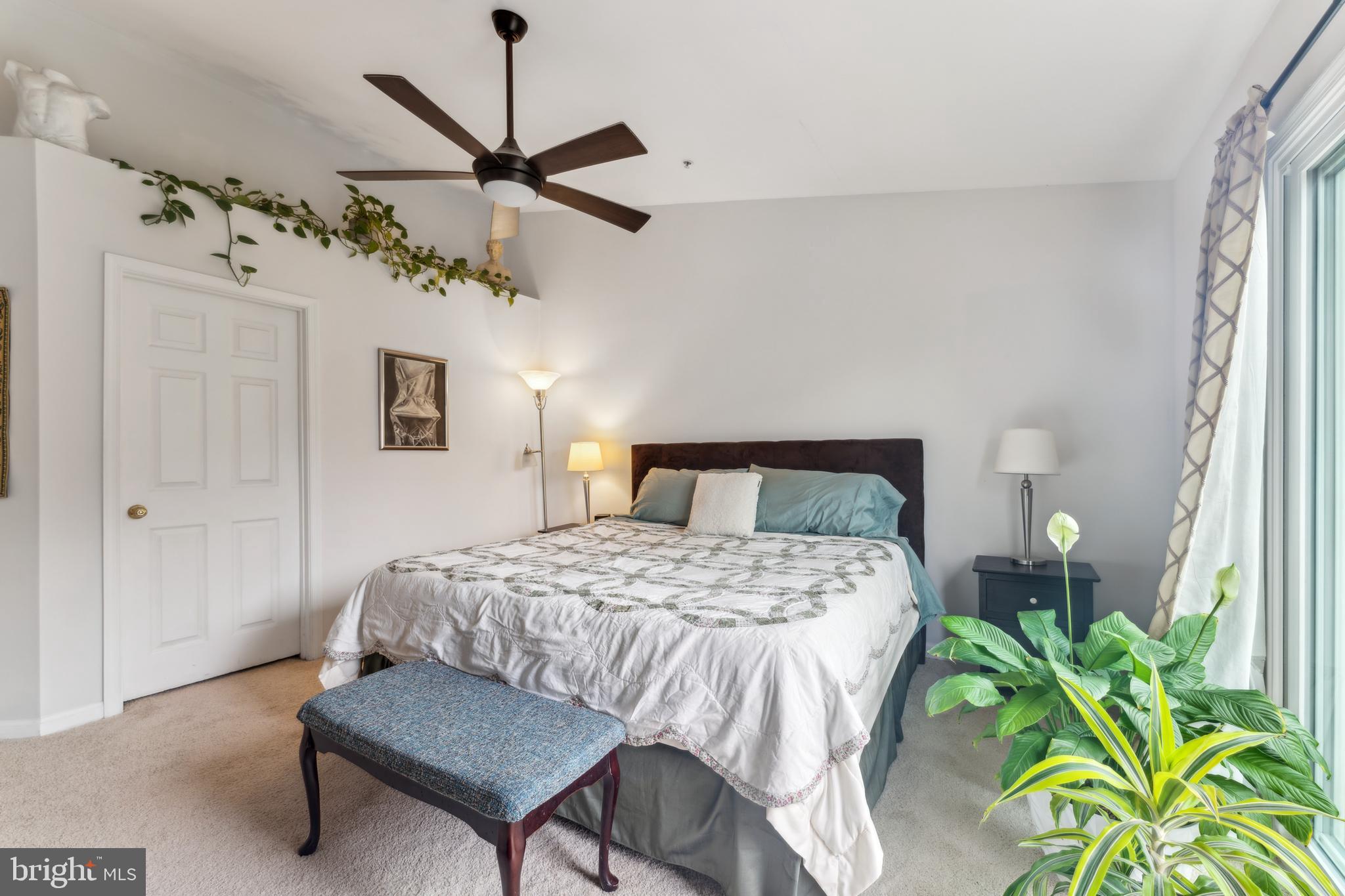 MONTGOMERY SQUARE - Residential