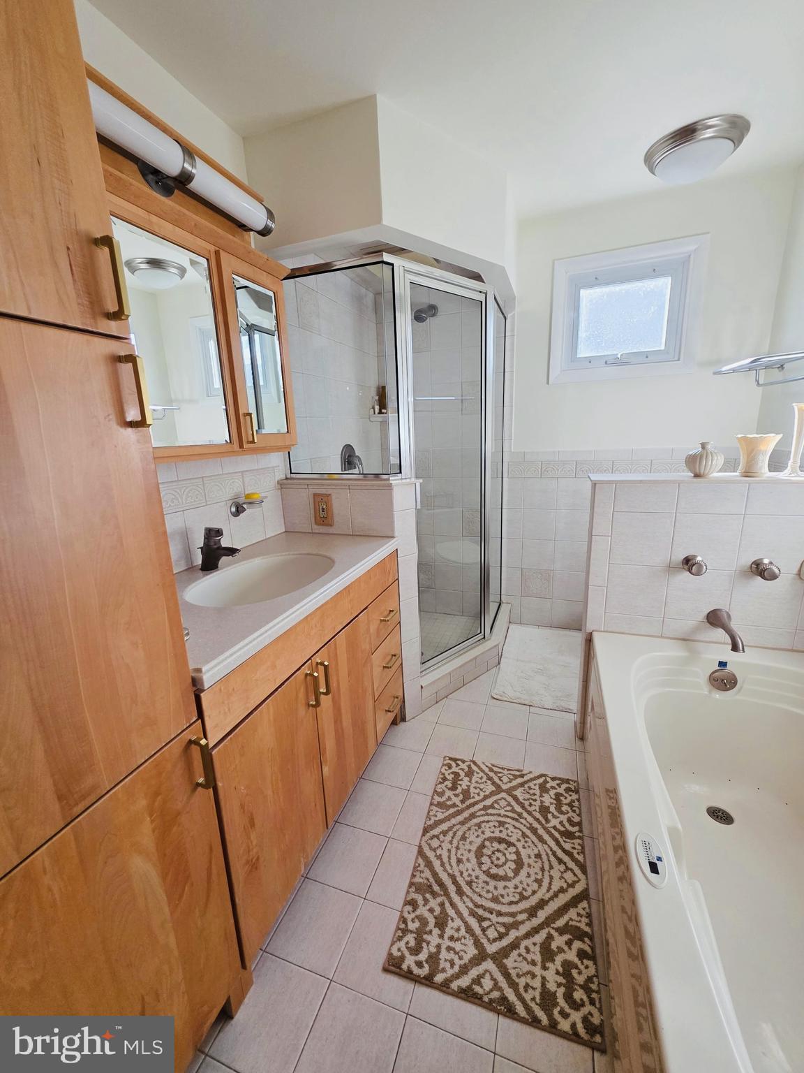 HUNTINGDON VALLEY - Residential