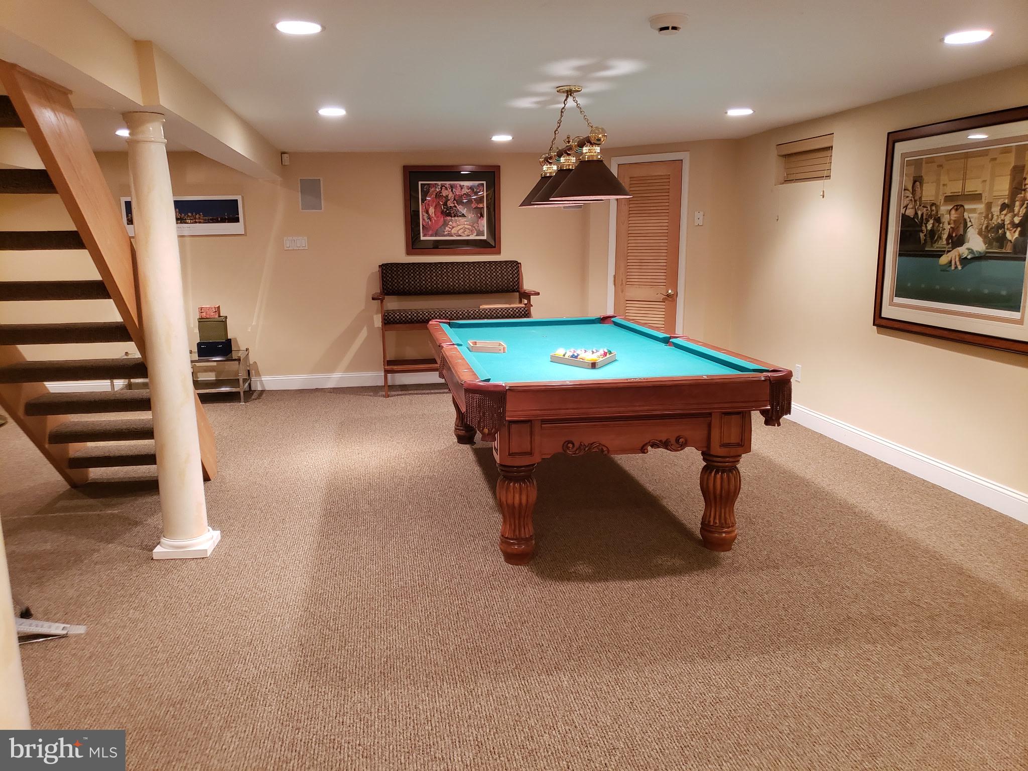 HUNTINGDON VALLEY - Residential