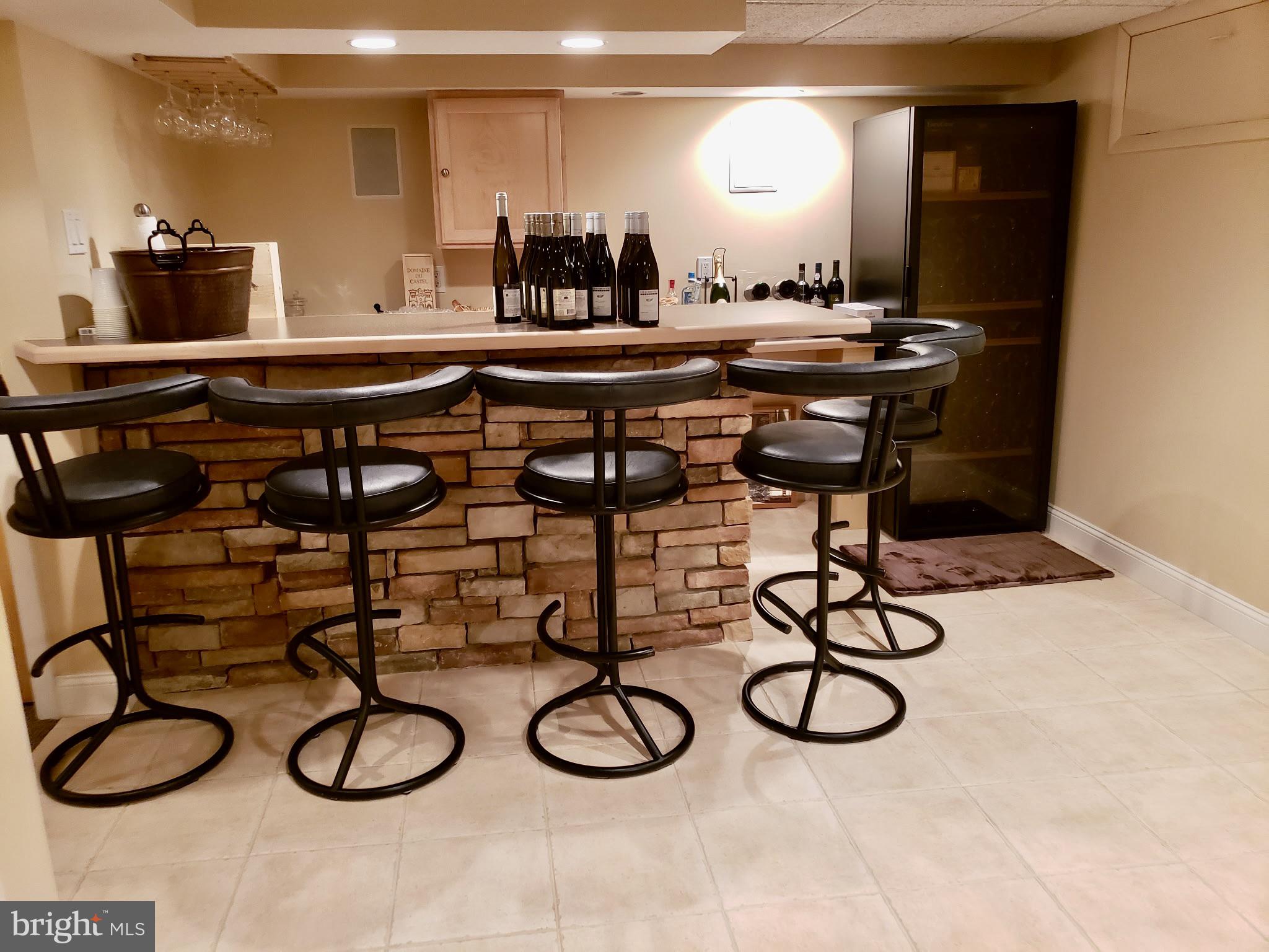 HUNTINGDON VALLEY - Residential