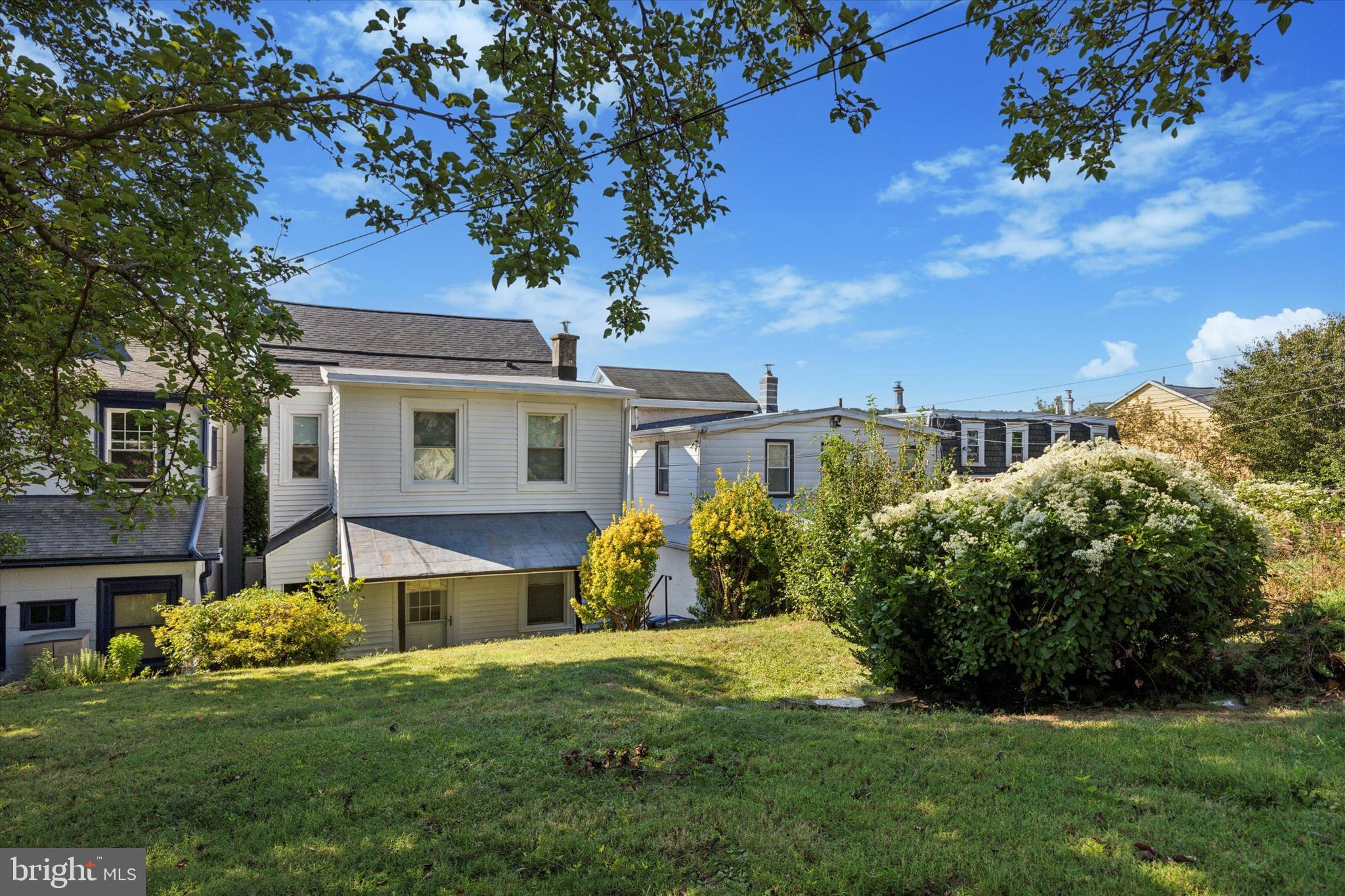 CONSHOHOCKEN - Residential