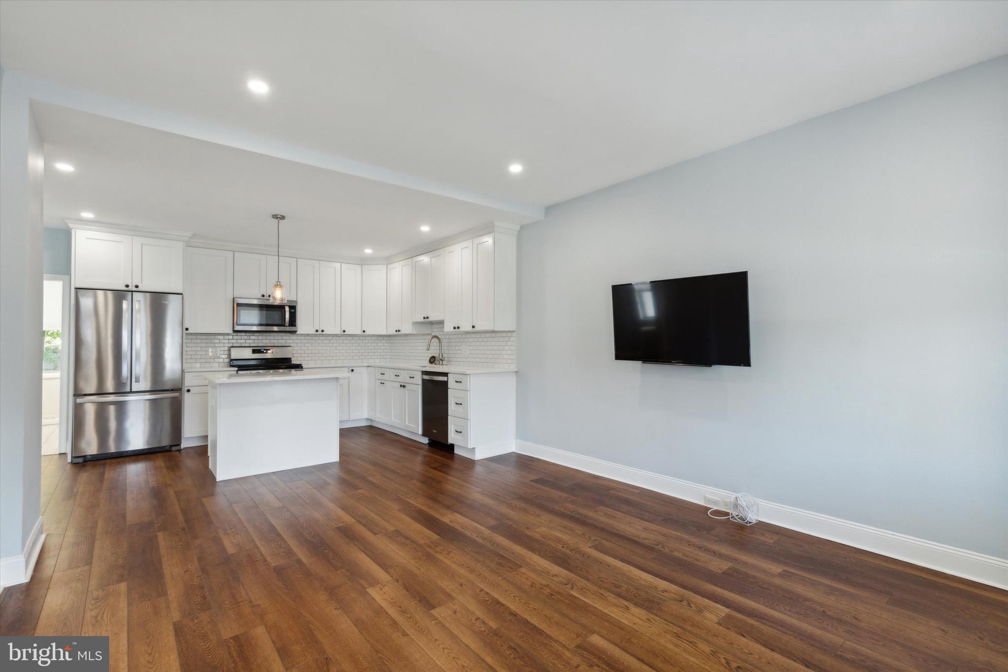 CONSHOHOCKEN - Residential
