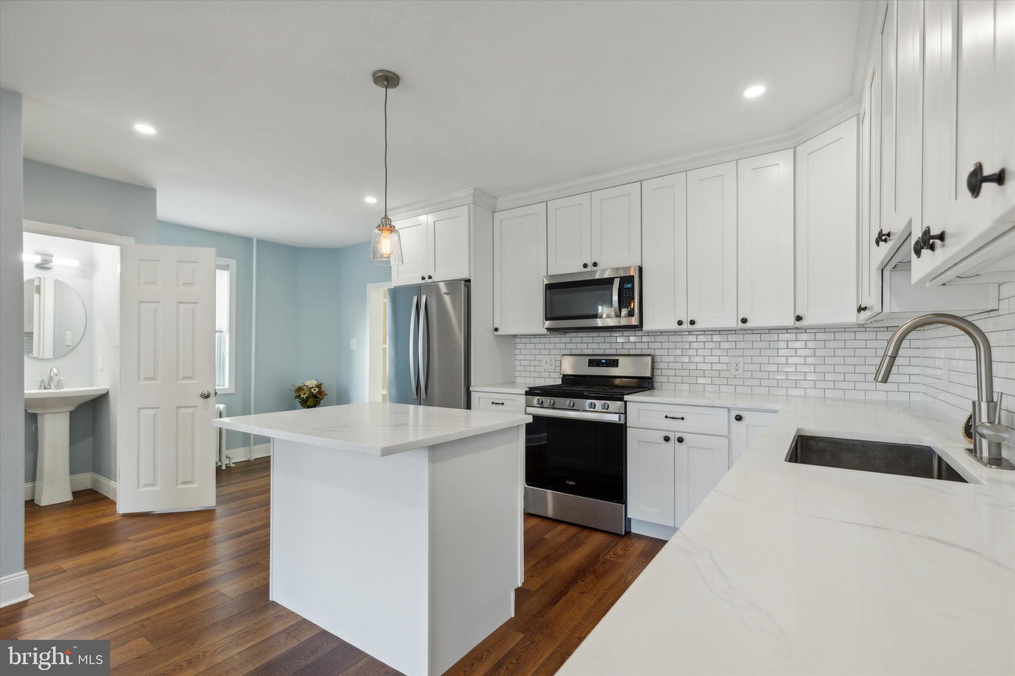 CONSHOHOCKEN - Residential