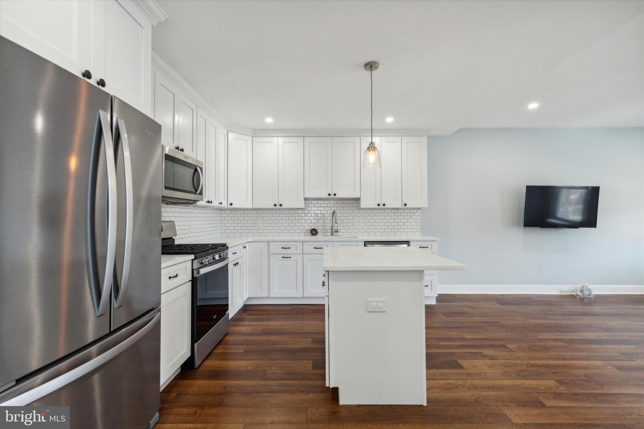 CONSHOHOCKEN - Residential