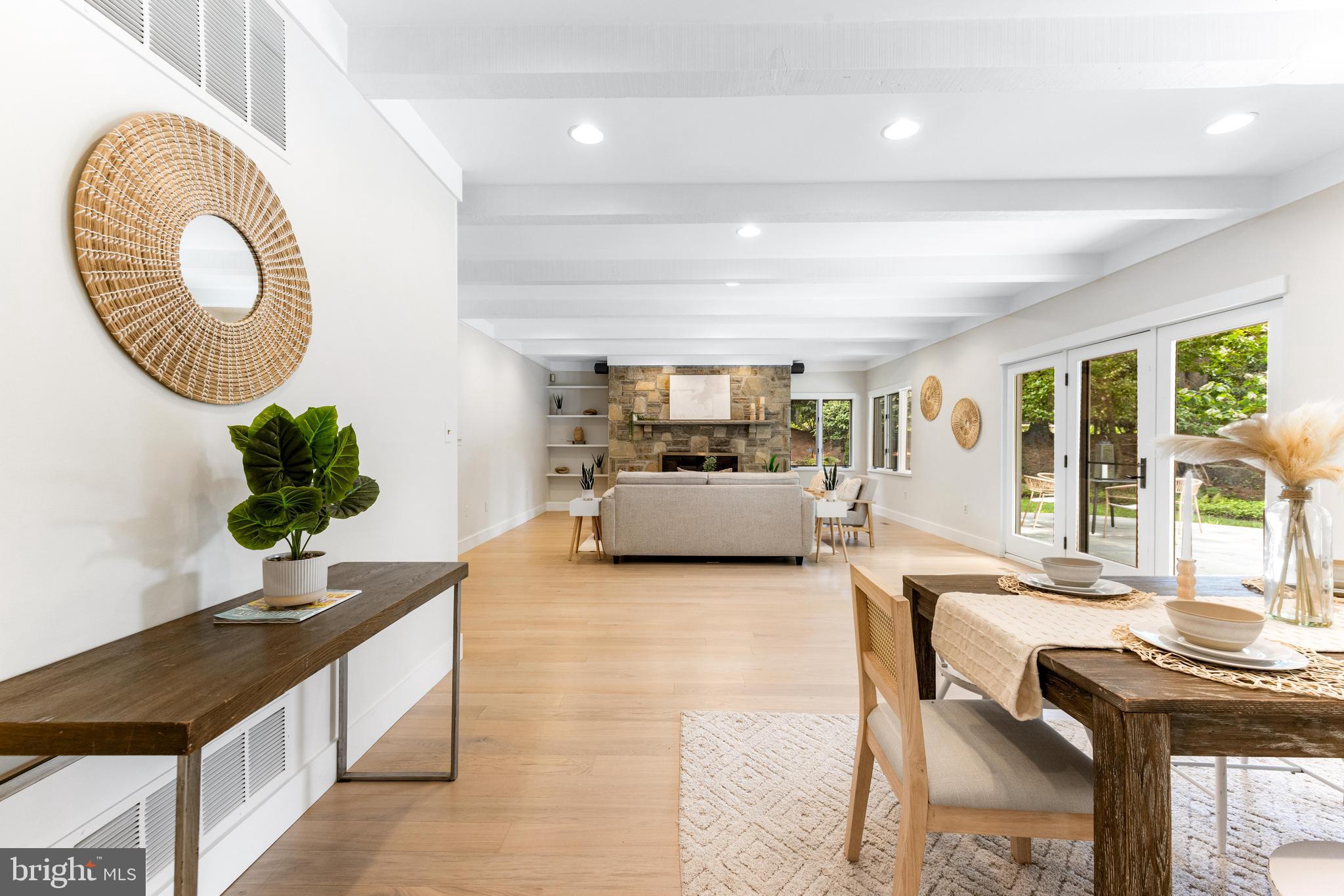 ROCKLAND - Residential