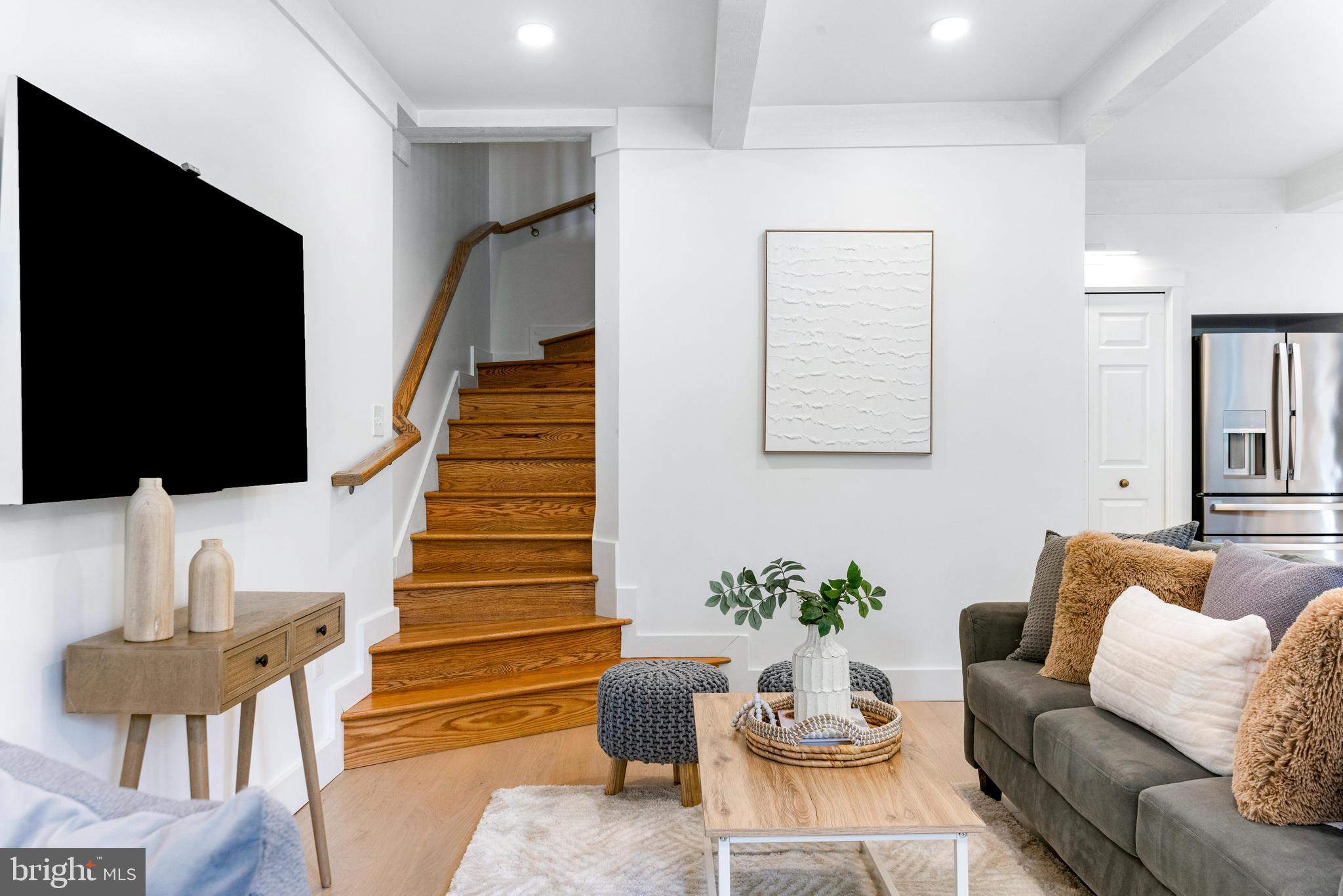 ROCKLAND - Residential