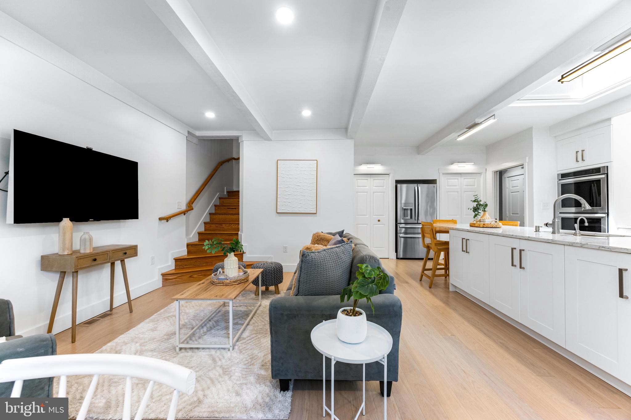 ROCKLAND - Residential