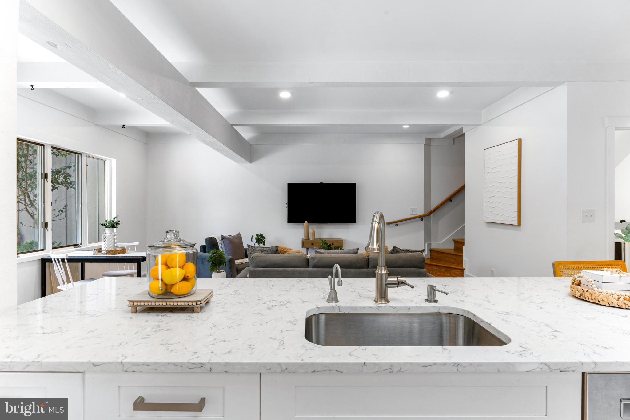 ROCKLAND - Residential