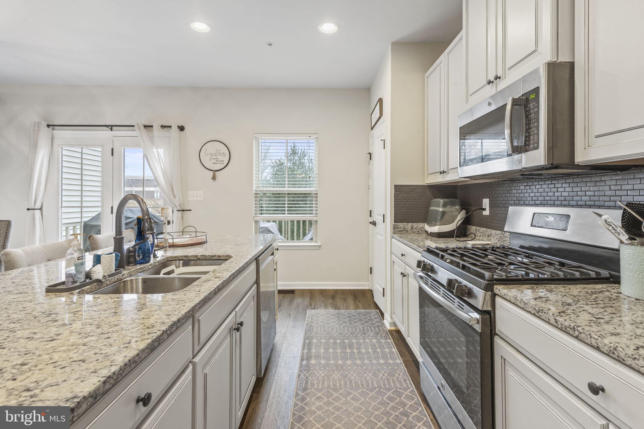 TOWNES AT BYNUM RUN - Residential