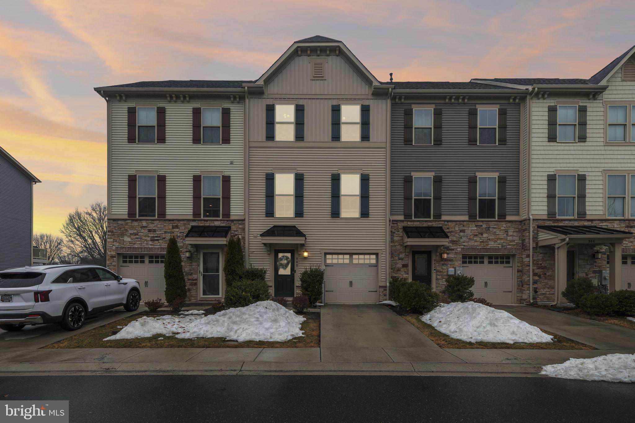 TOWNES AT BYNUM RUN - Residential