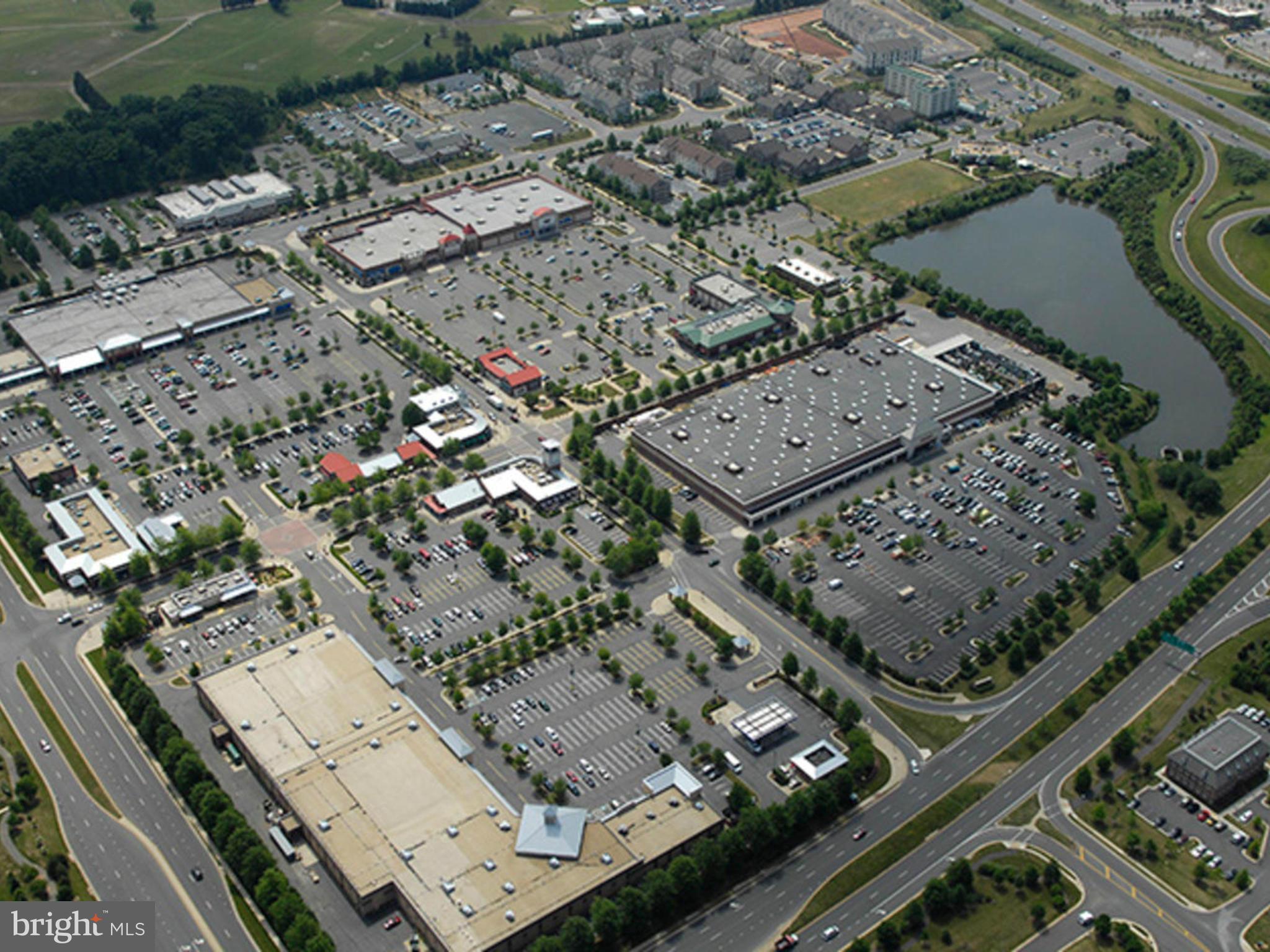 POTOMAC LAKES - Residential Lease