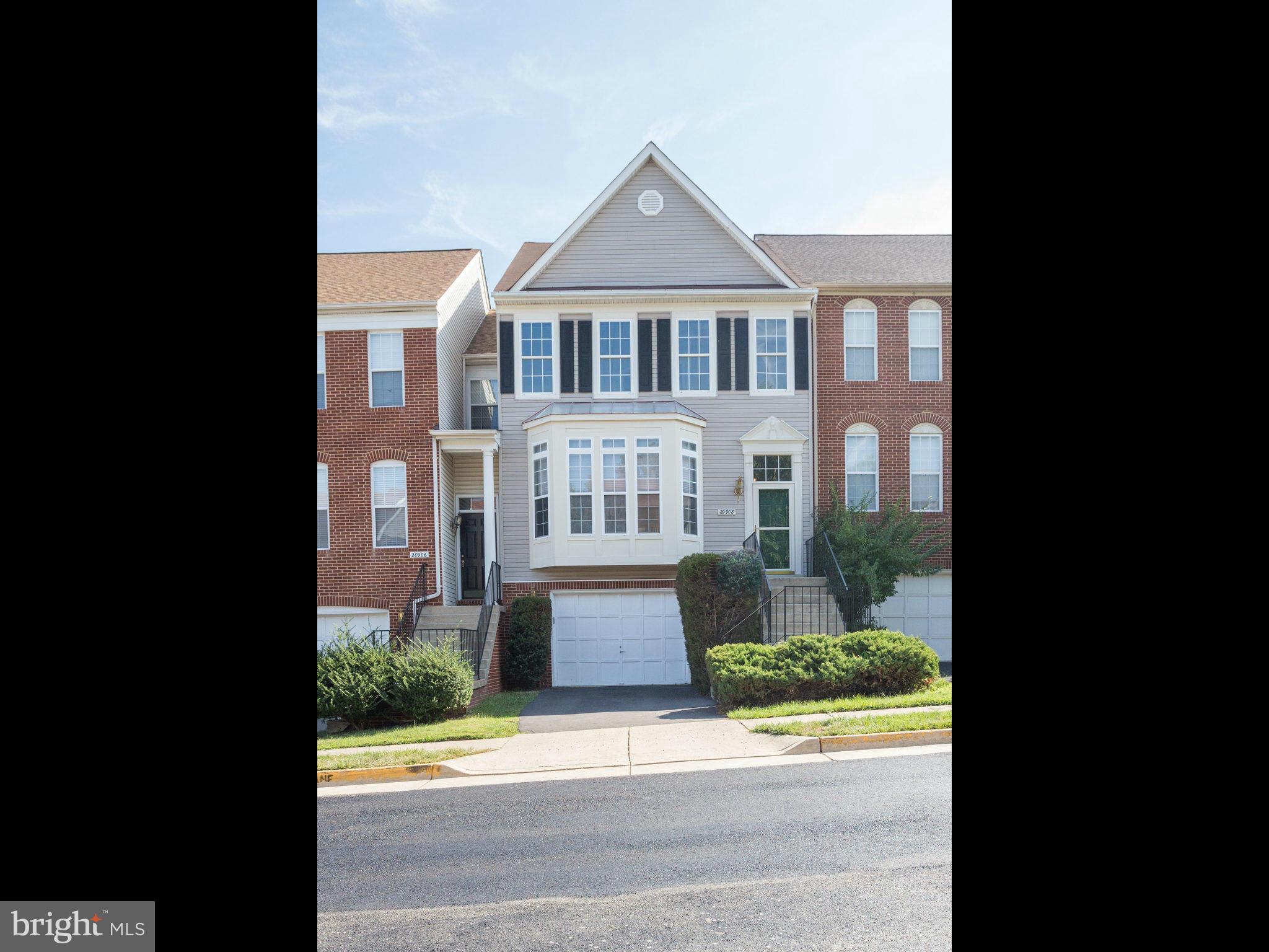 POTOMAC LAKES - Residential Lease