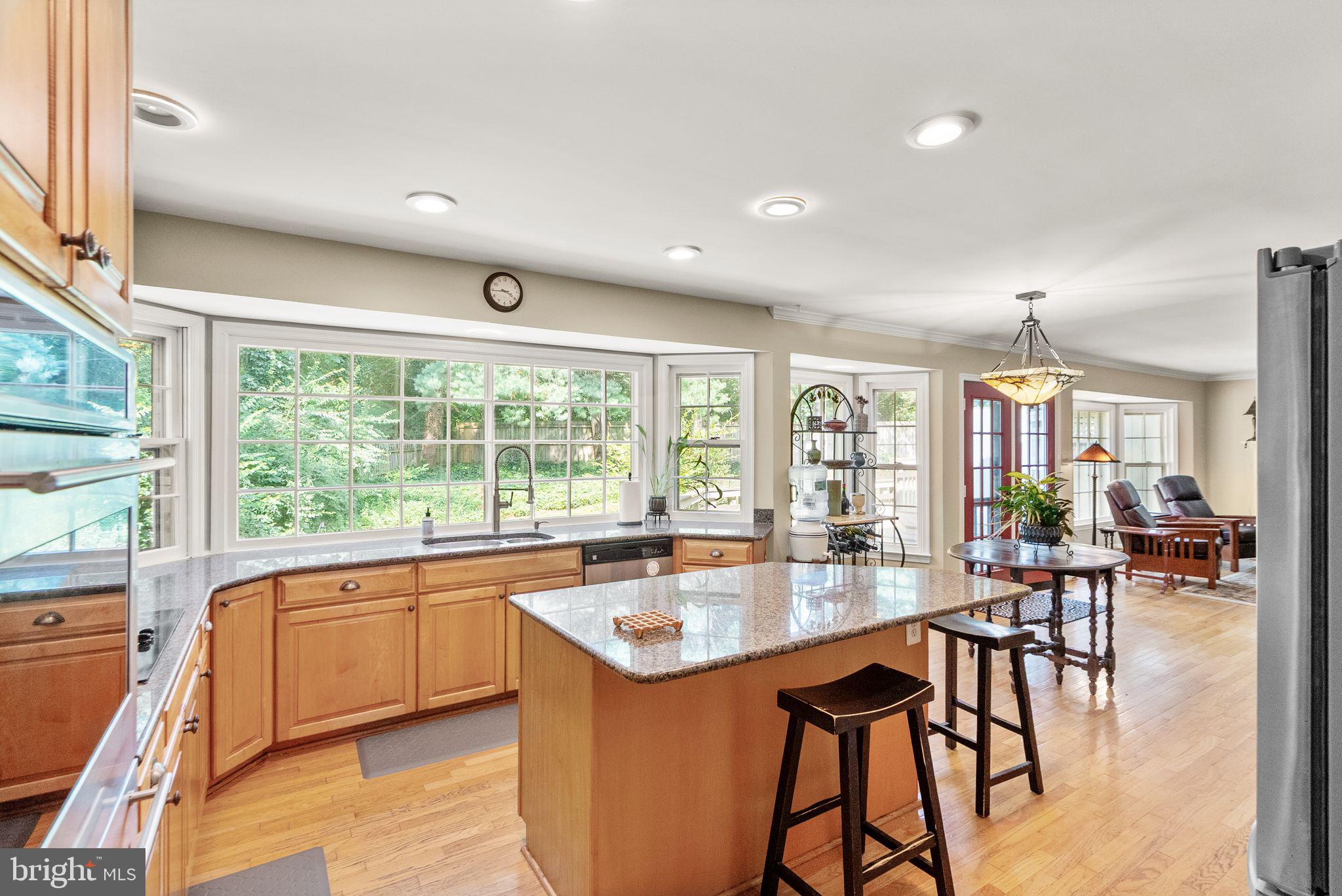 RESTON - Residential