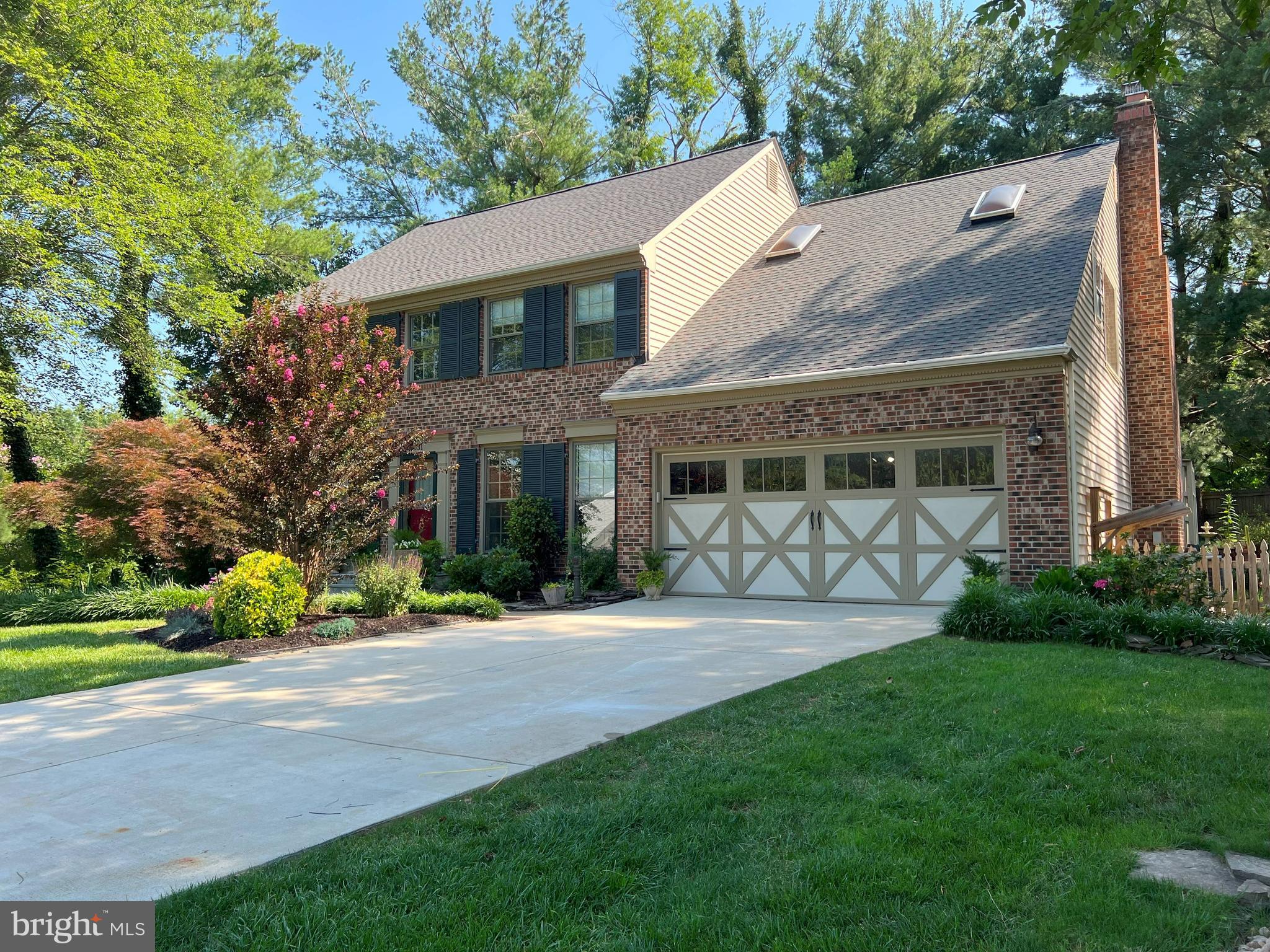 1631 AUTUMNWOOD DRIVE