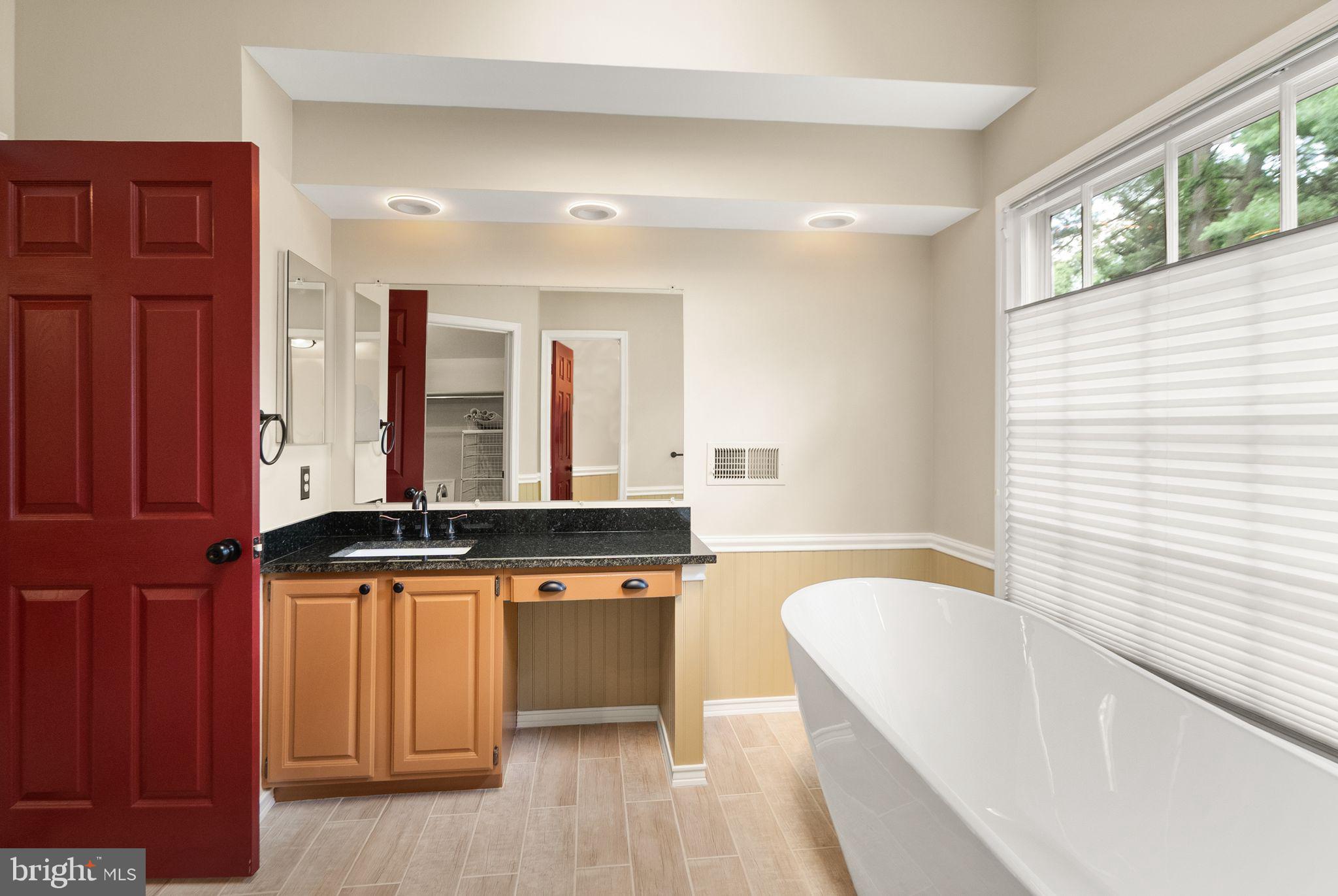 RESTON - Residential