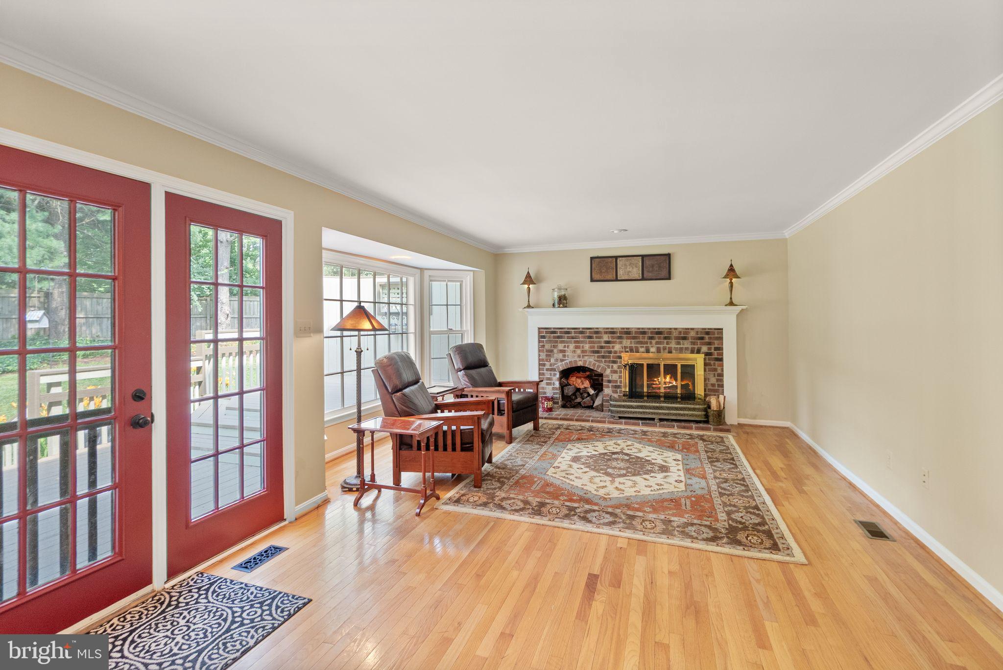 RESTON - Residential