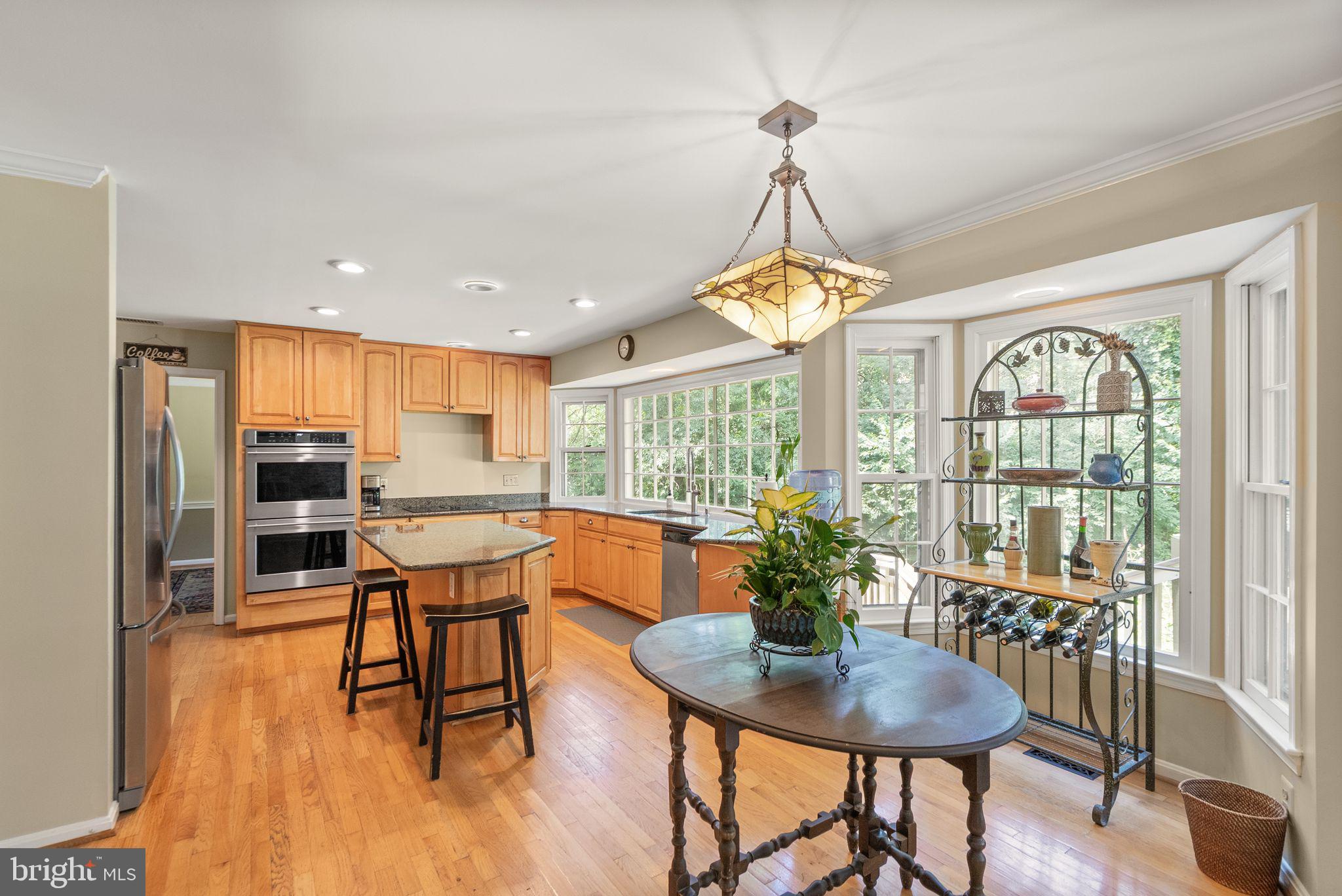 RESTON - Residential