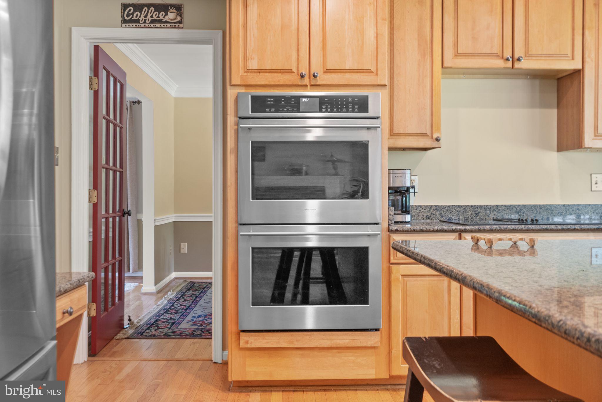 RESTON - Residential