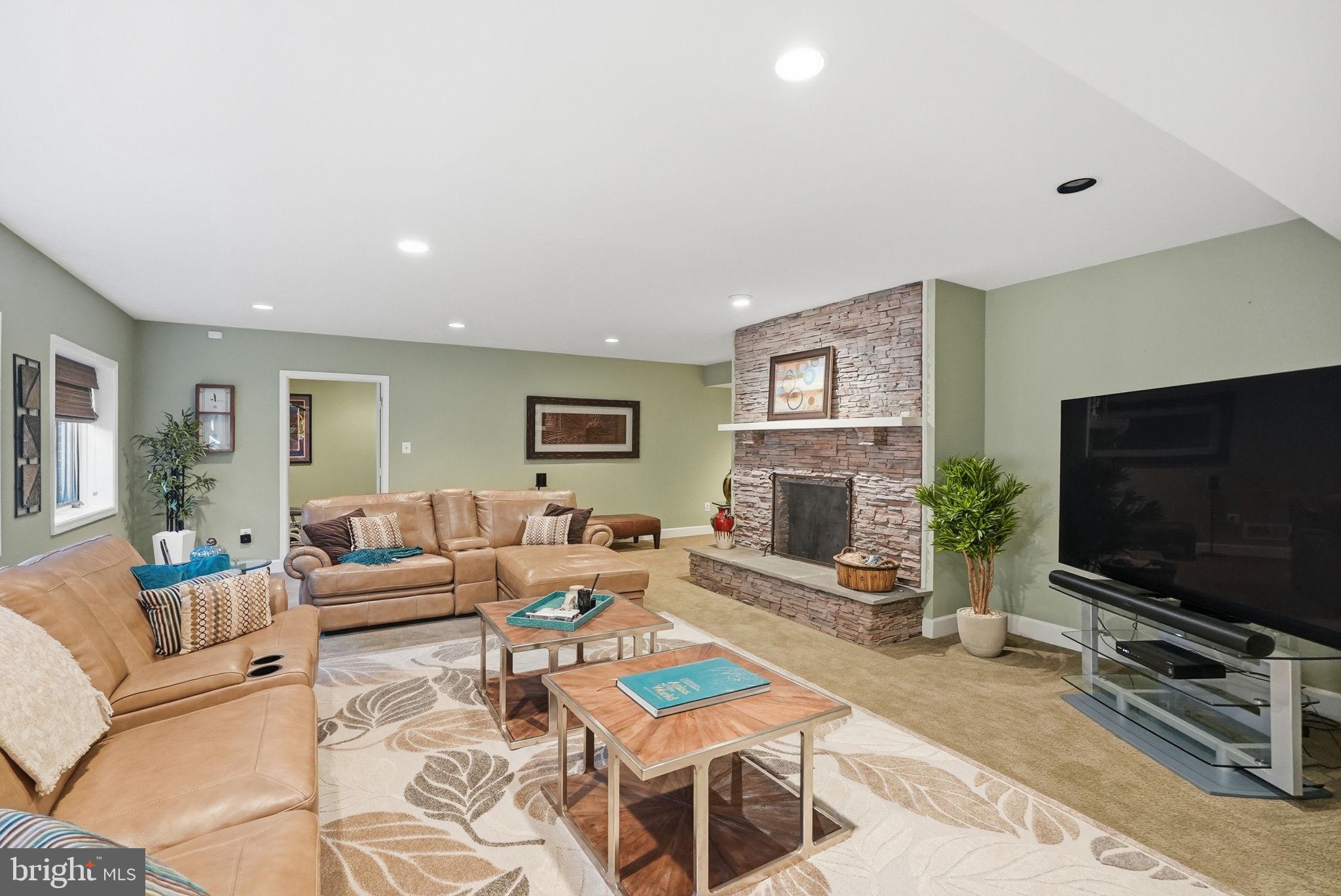 AVENEL - Residential