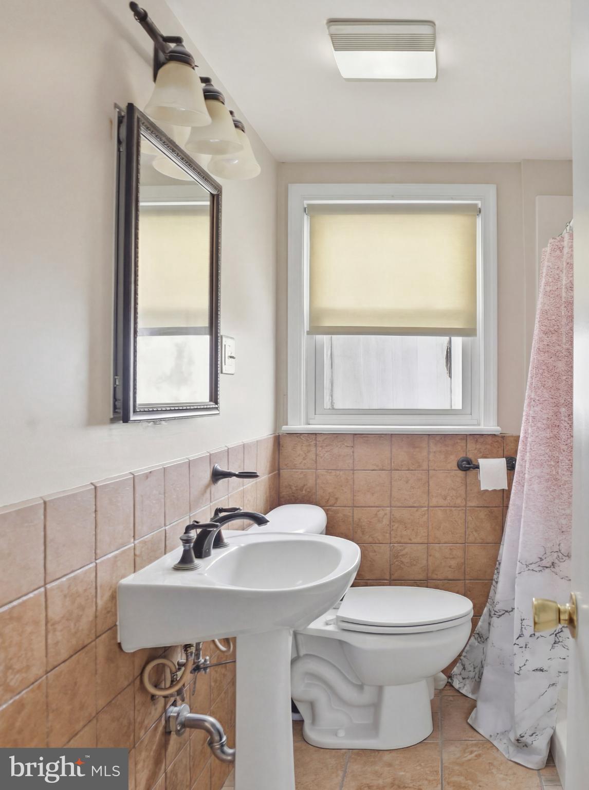 HIDDEN CREEK - Residential