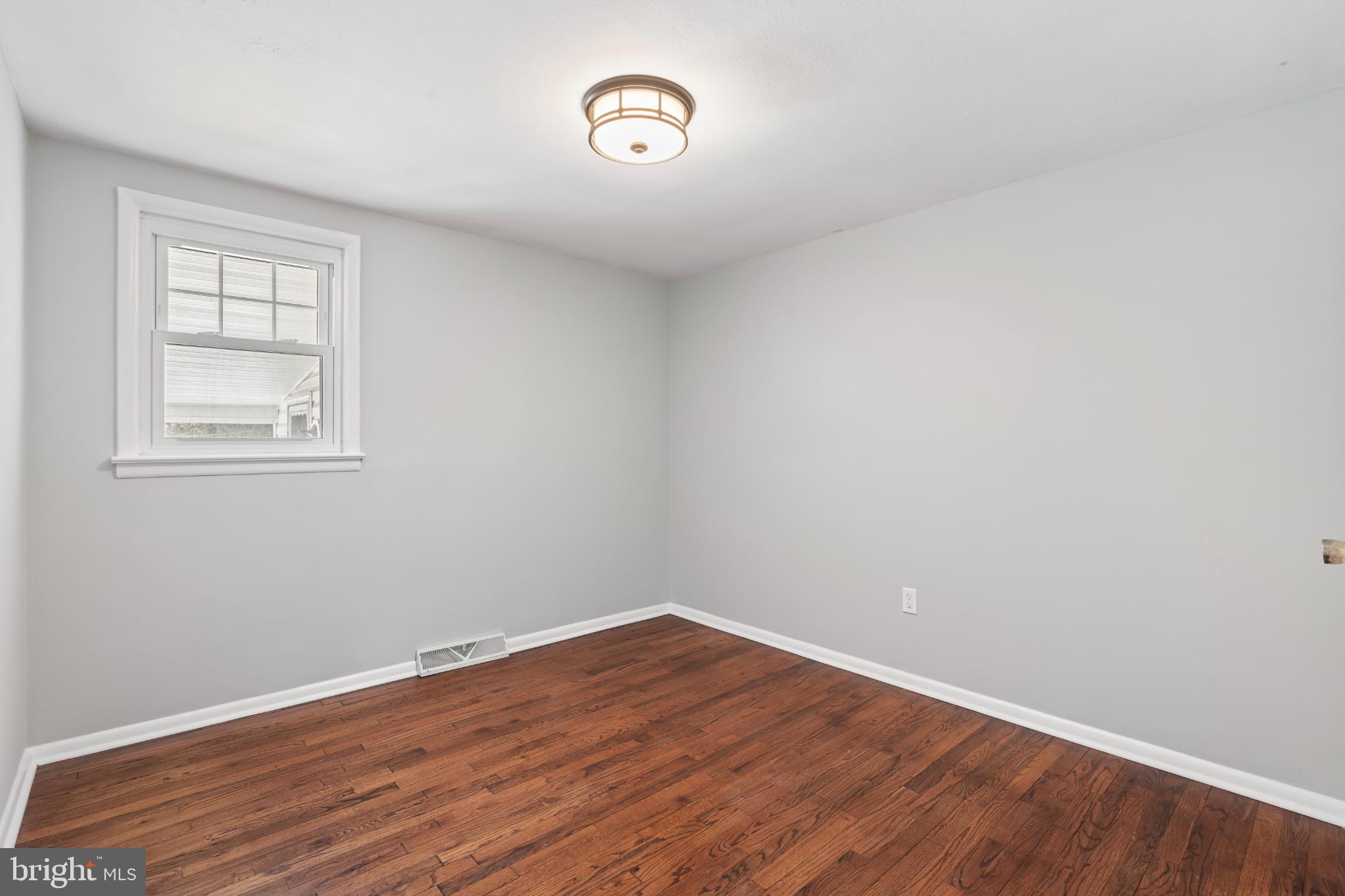 HIDDEN CREEK - Residential