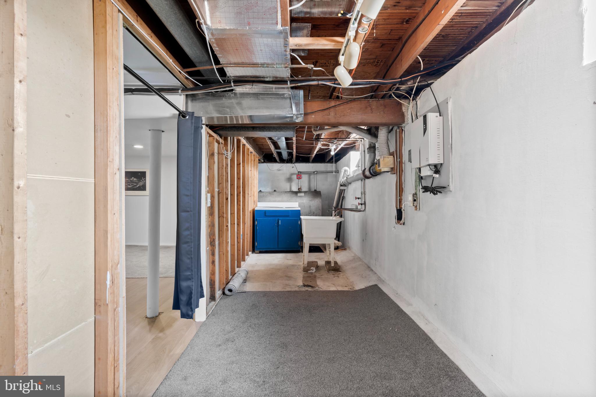 HIDDEN CREEK - Residential