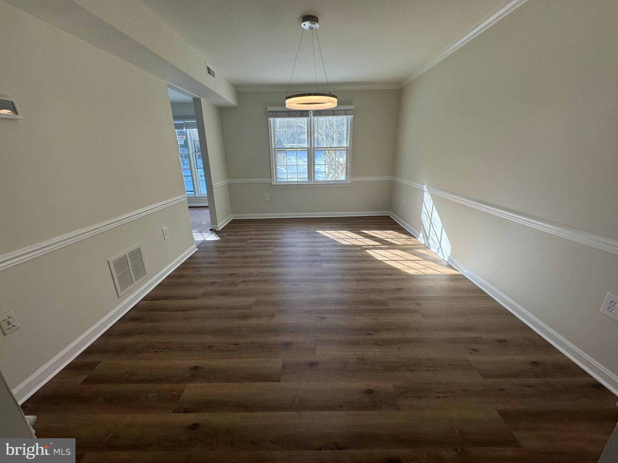 9207 HUNTING PINES PLACE