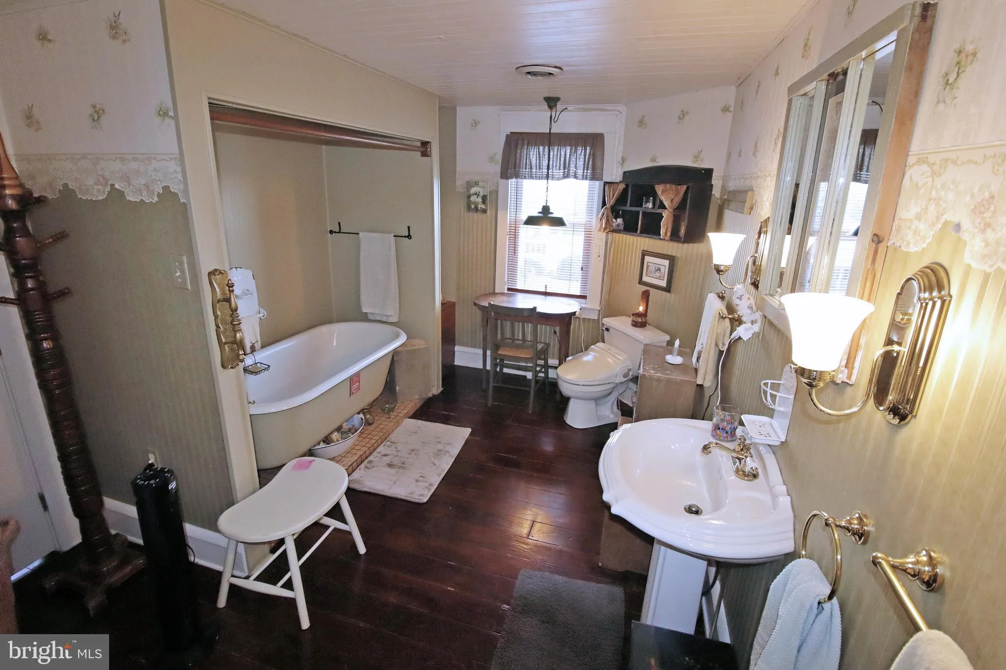 Reinholds, Pennsylvania 17569, United States, 1 Bedroom Bedrooms, ,Residential,Active,204345