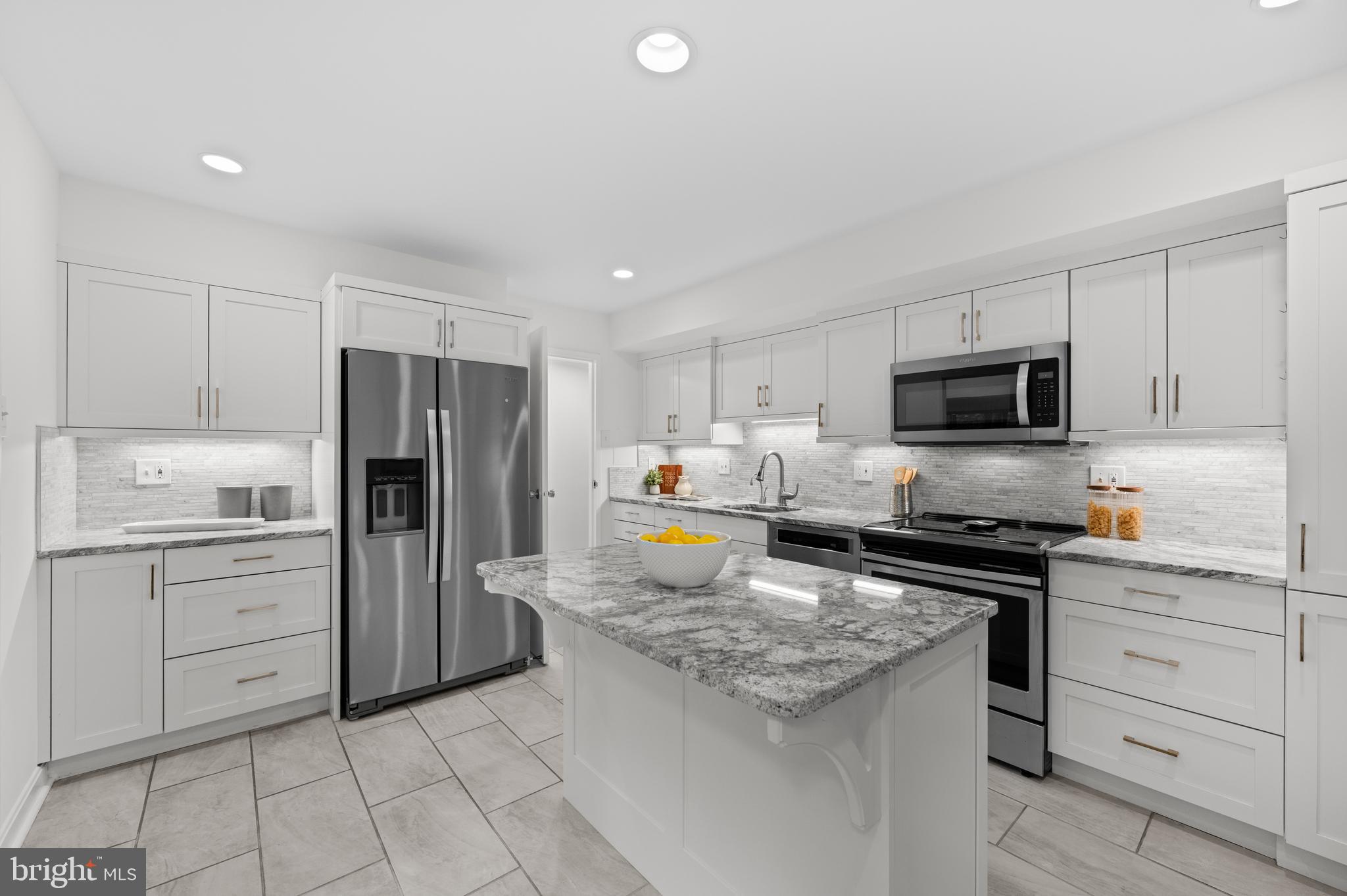 SUMNER VILLAGE - Residential