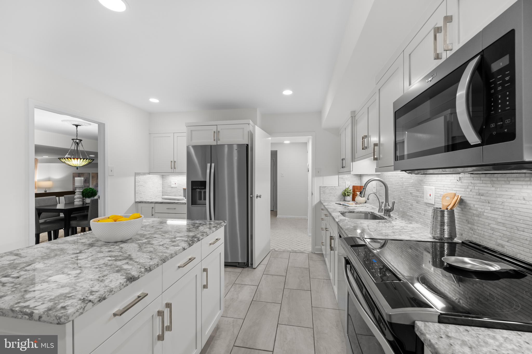 SUMNER VILLAGE - Residential