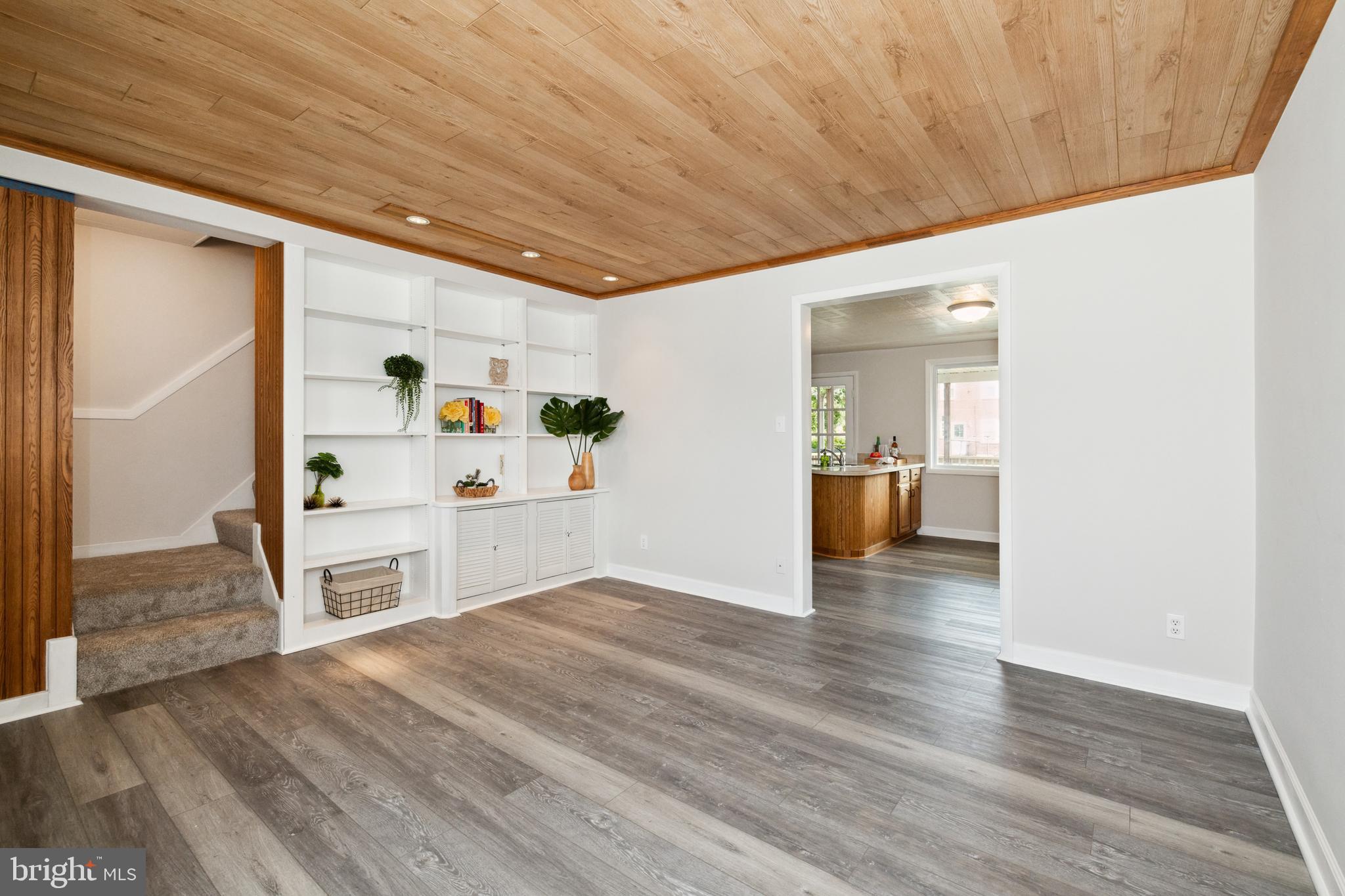 LOCH RAVEN - Residential