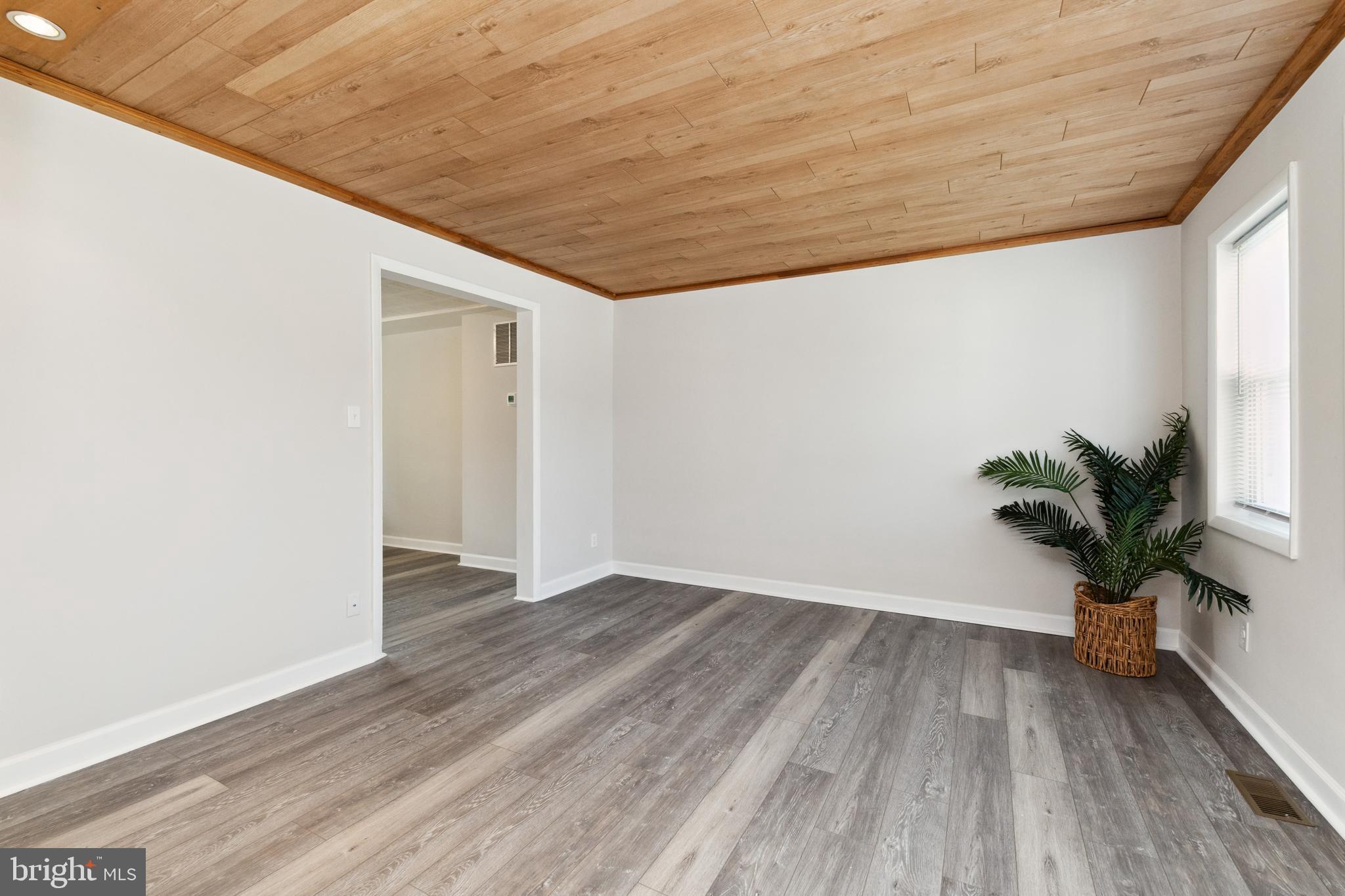 LOCH RAVEN - Residential