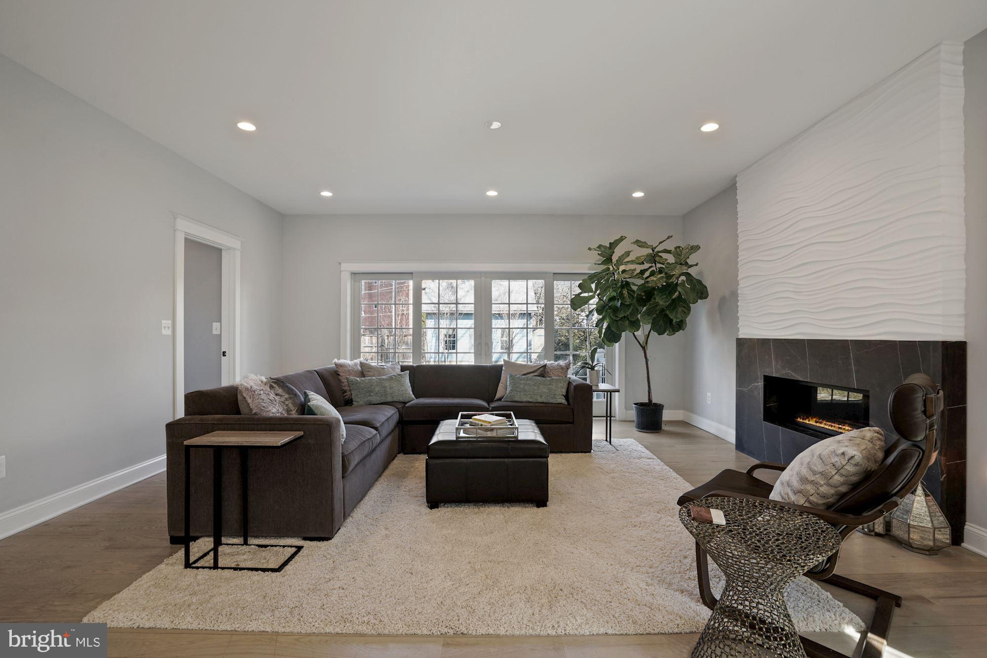 DEL RAY - Residential