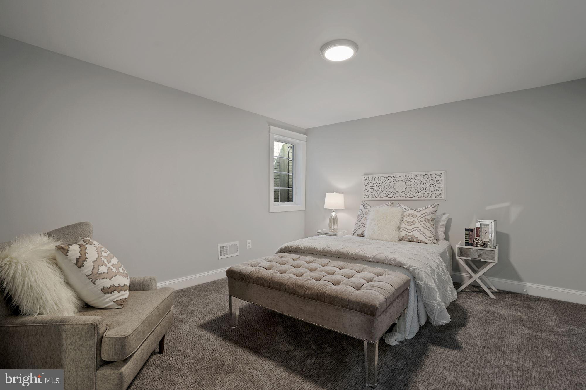 DEL RAY - Residential