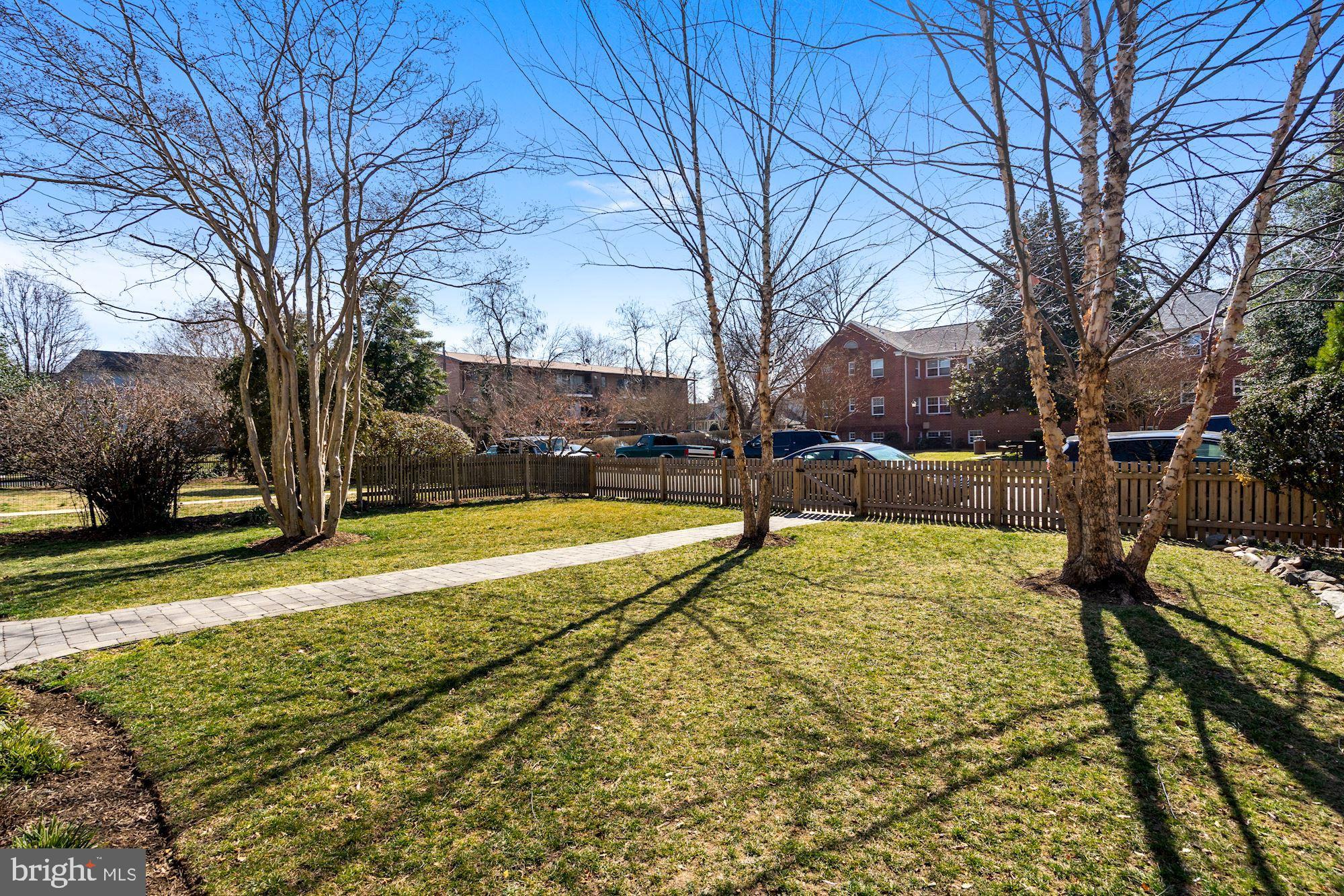 DEL RAY - Residential