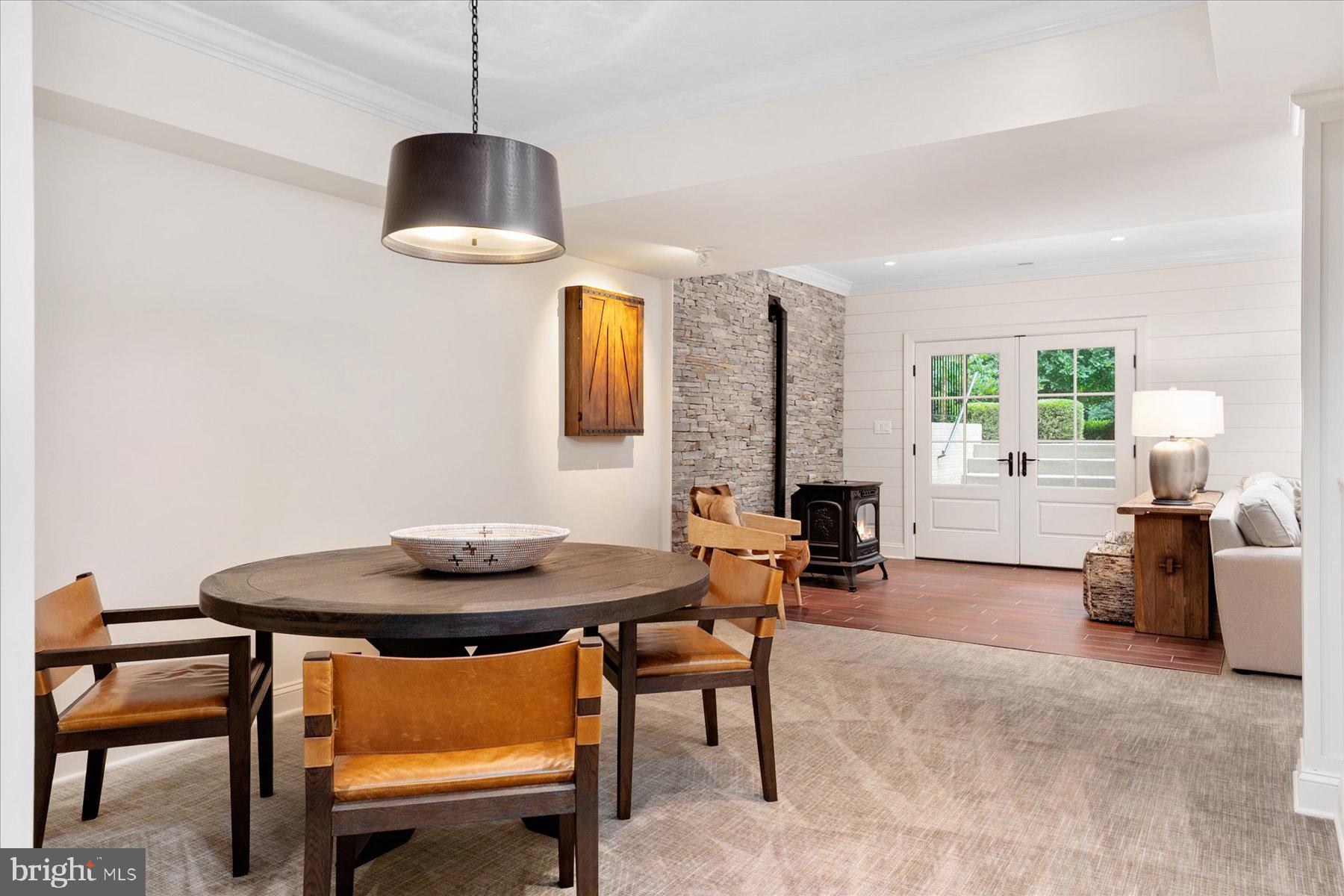 MOUNT TABOR GLEN - Residential