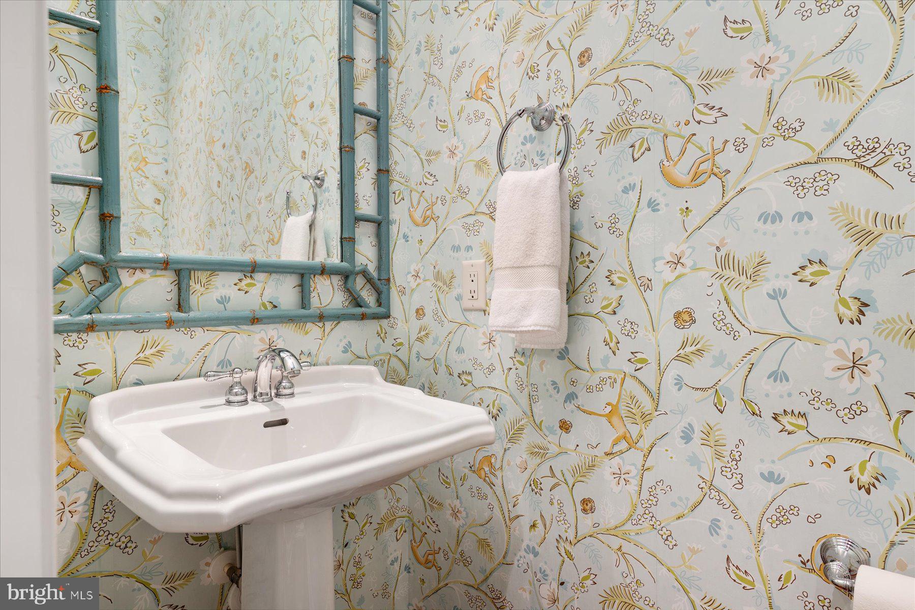 MOUNT TABOR GLEN - Residential