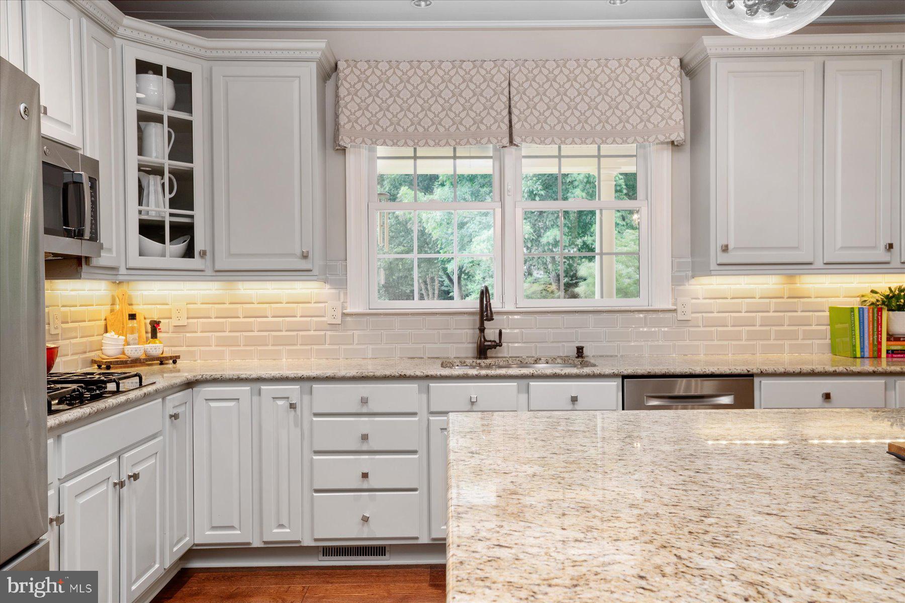 MOUNT TABOR GLEN - Residential