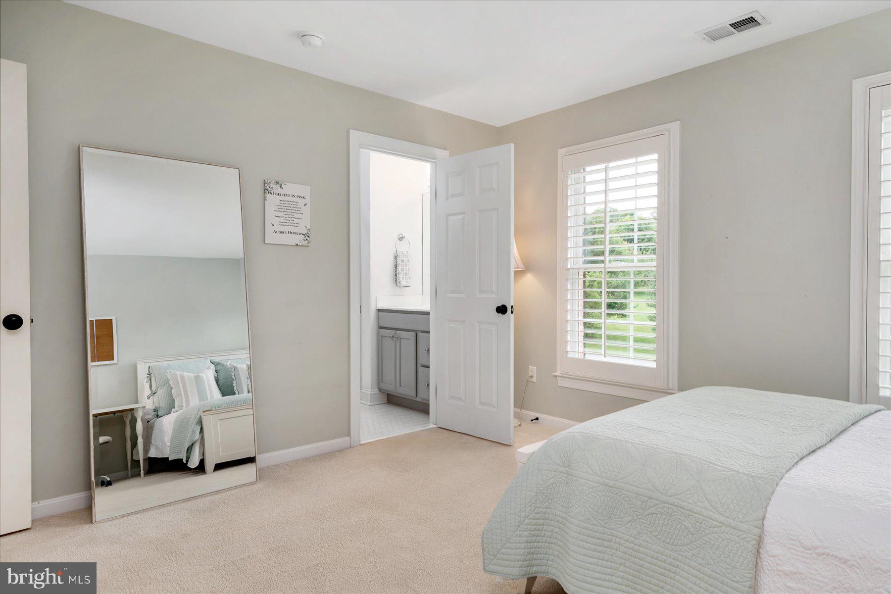 MOUNT TABOR GLEN - Residential