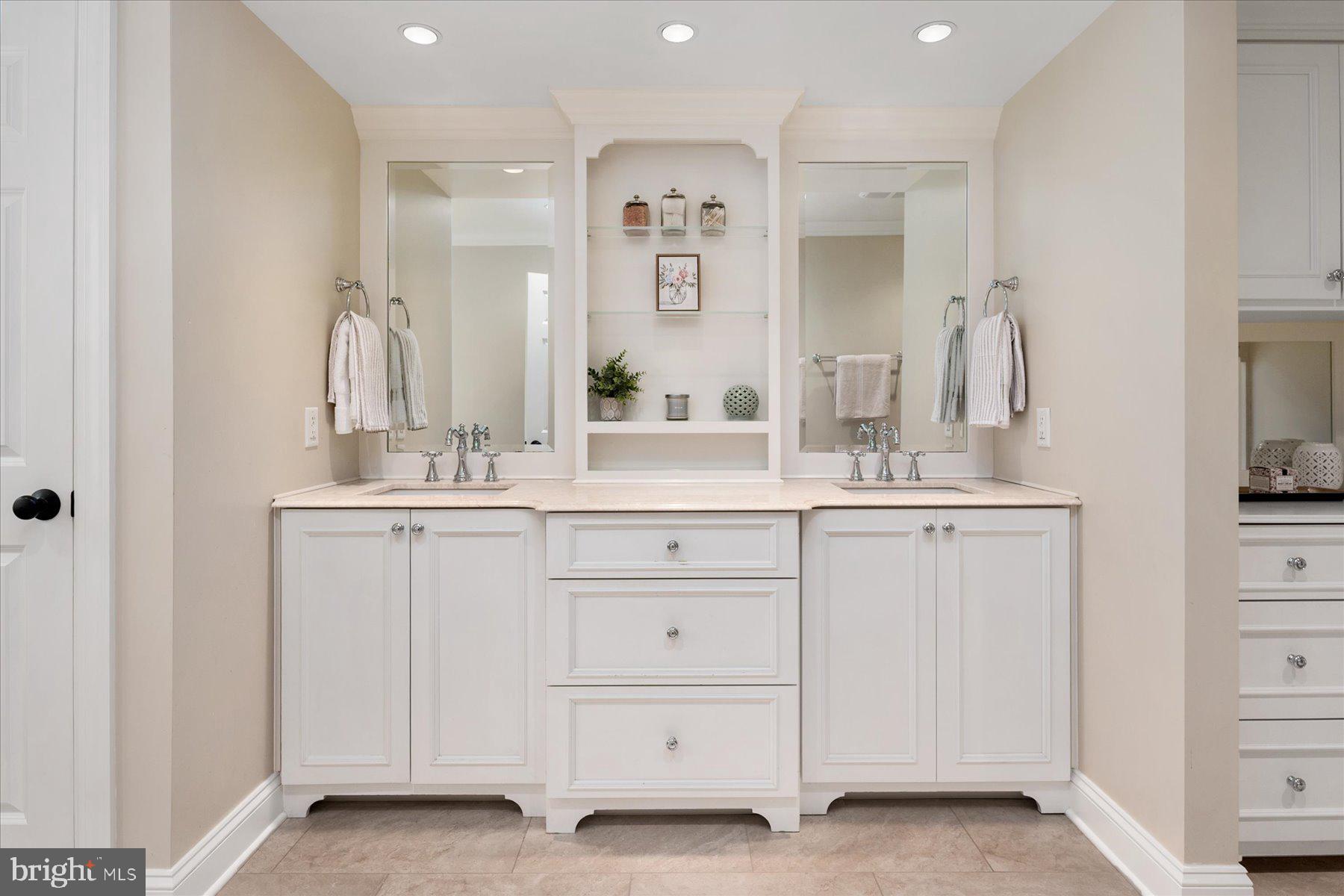 MOUNT TABOR GLEN - Residential