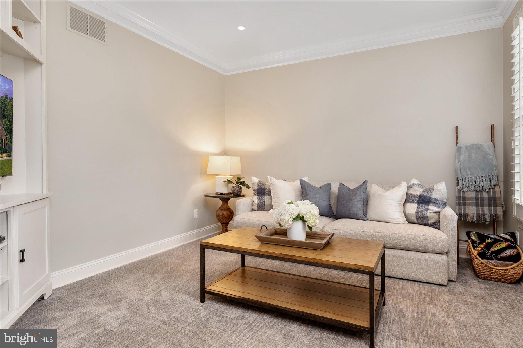 MOUNT TABOR GLEN - Residential