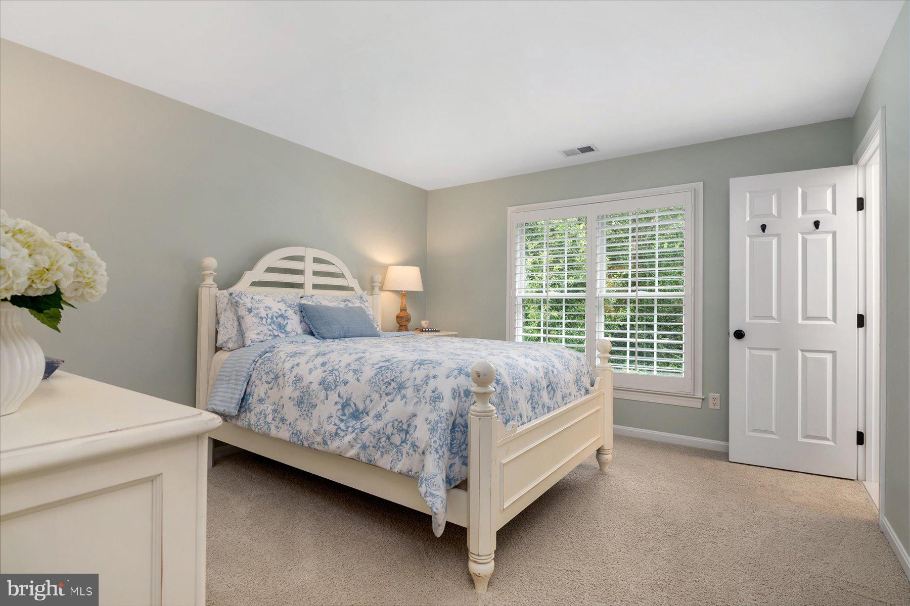 MOUNT TABOR GLEN - Residential