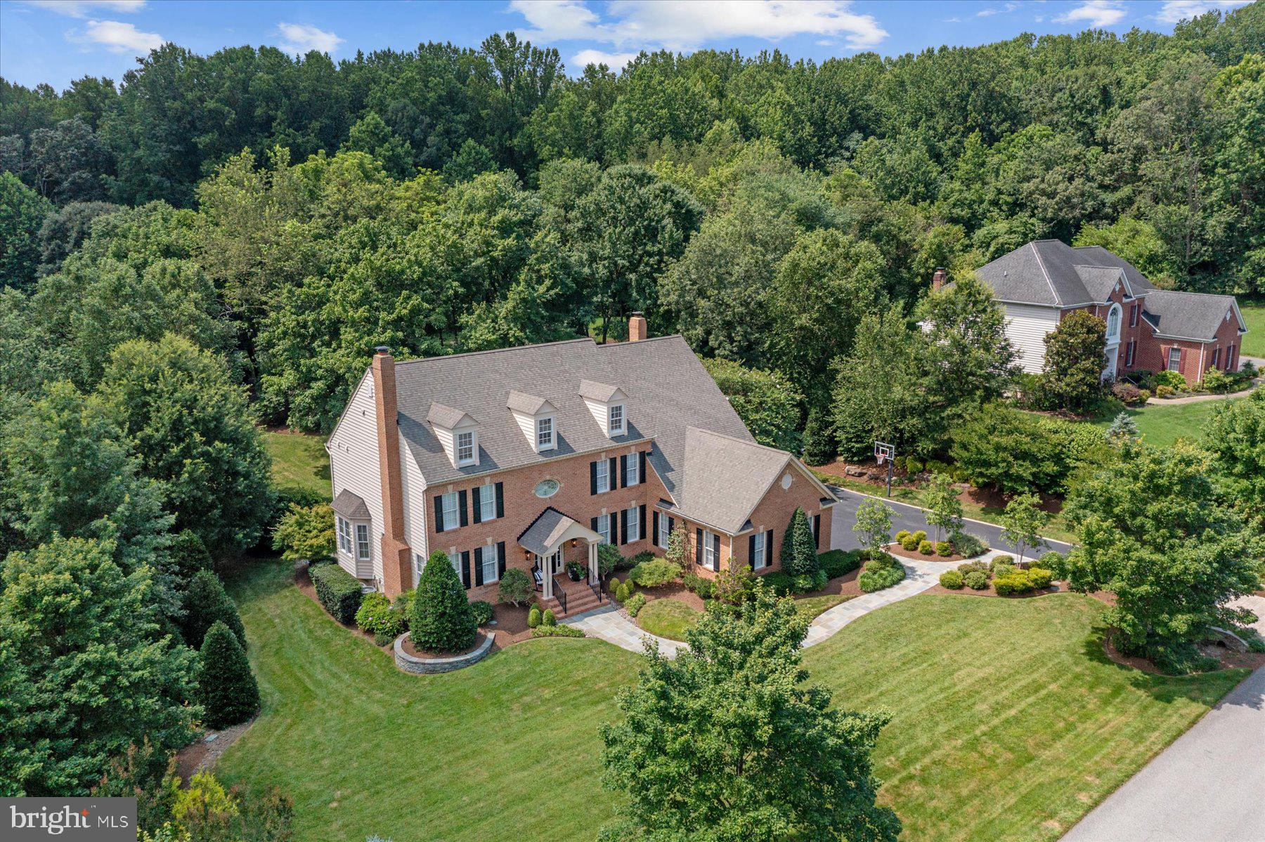 1605 BELLINGHAM LANE