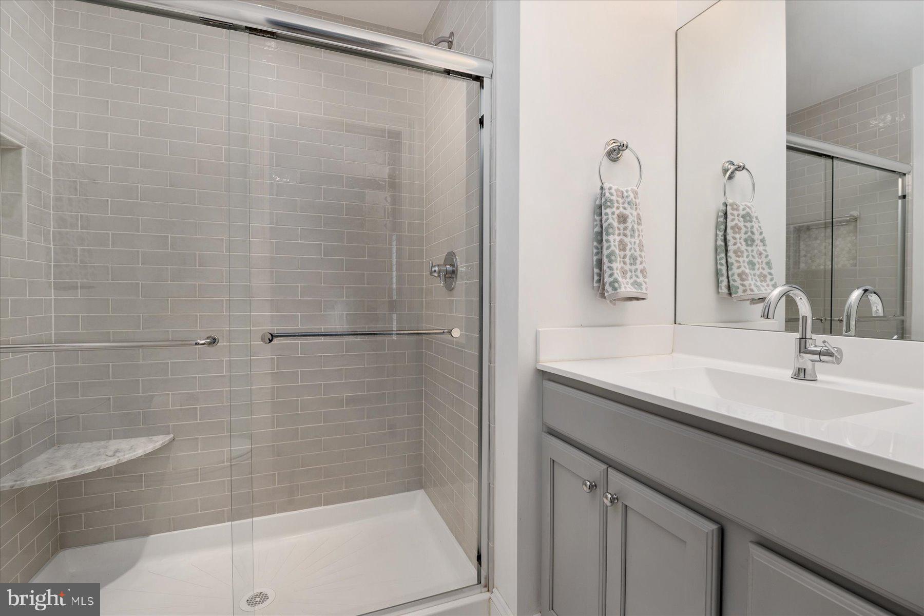 MOUNT TABOR GLEN - Residential