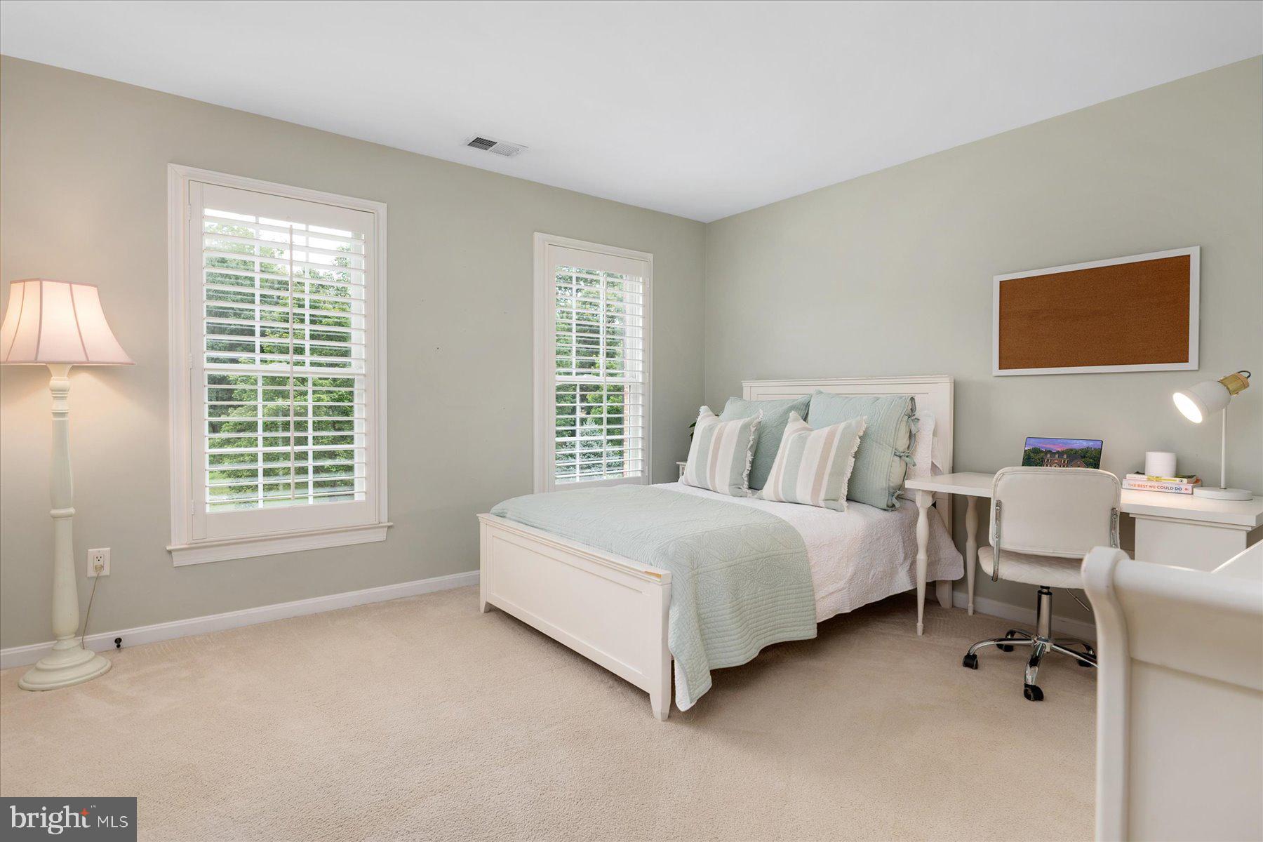 MOUNT TABOR GLEN - Residential